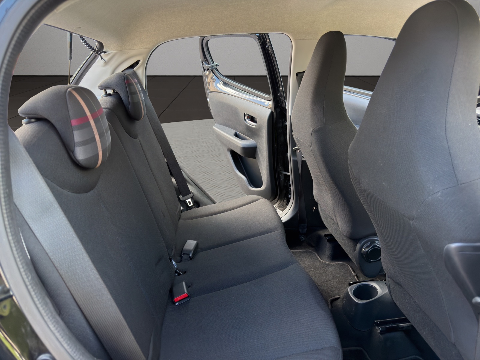 PEUGEOT 108 1.0 VTi Allure ETG-image-17