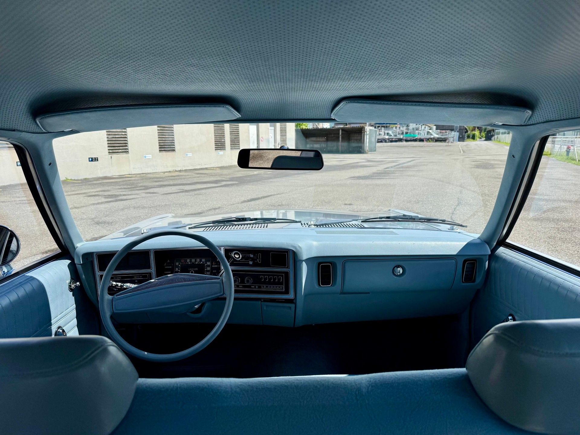 PLYMOUTH Volaré-image-9