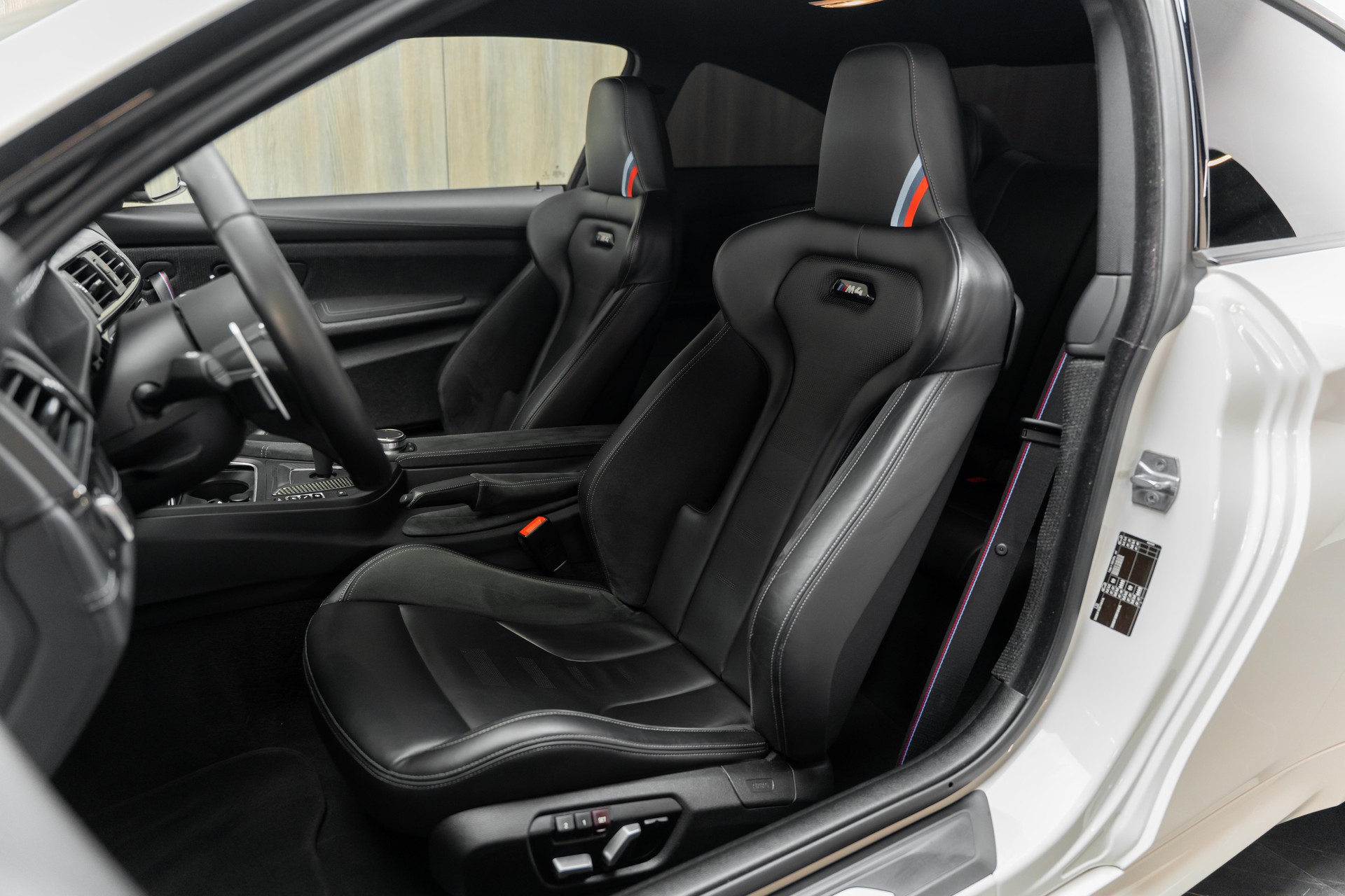BMW M4 Coupé CS DKG-image-4