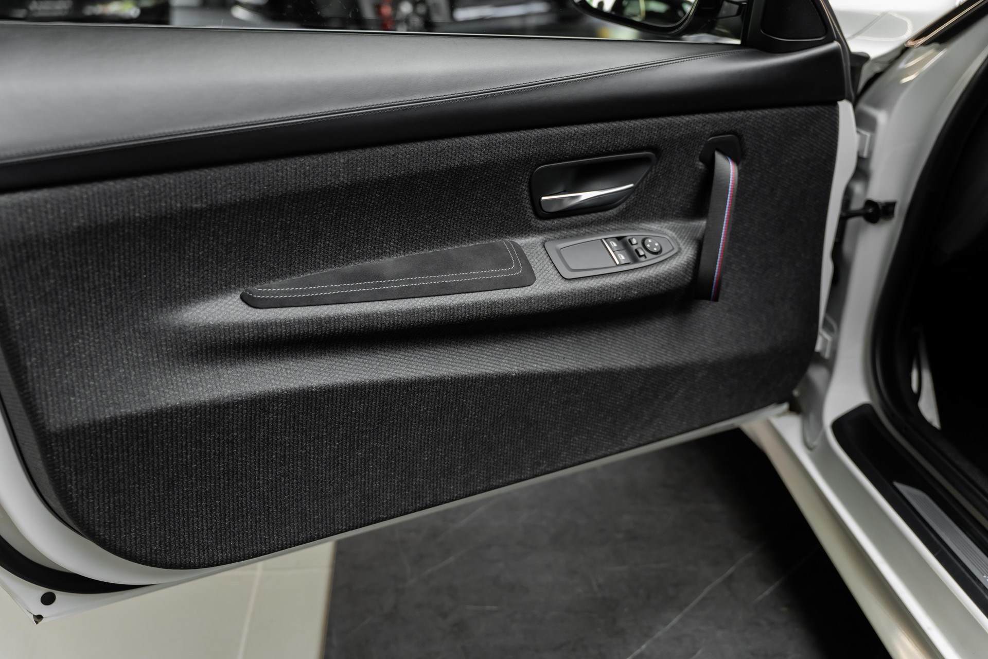 BMW M4 Coupé CS DKG-image-17