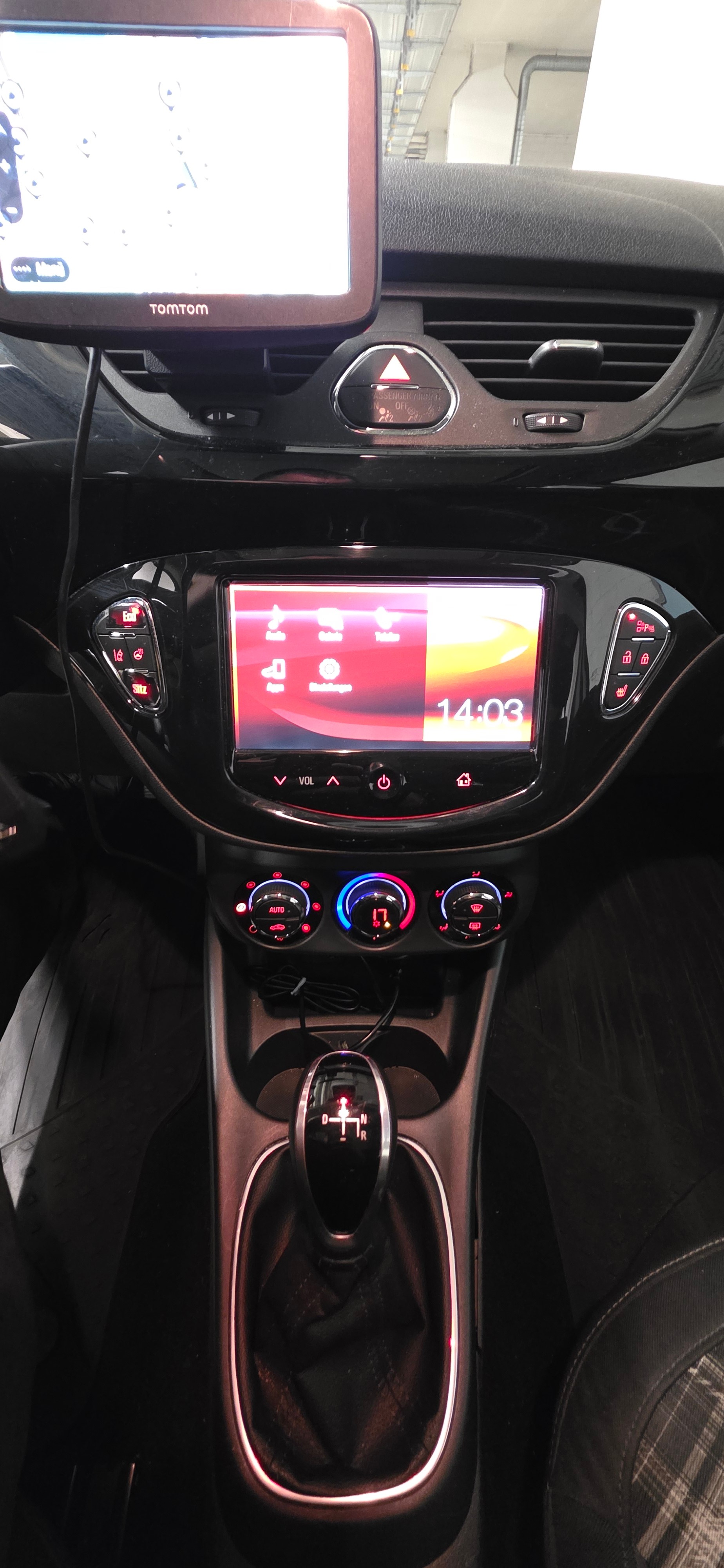 OPEL Corsa 1.4 TP Color Edition Easytronic-image-12
