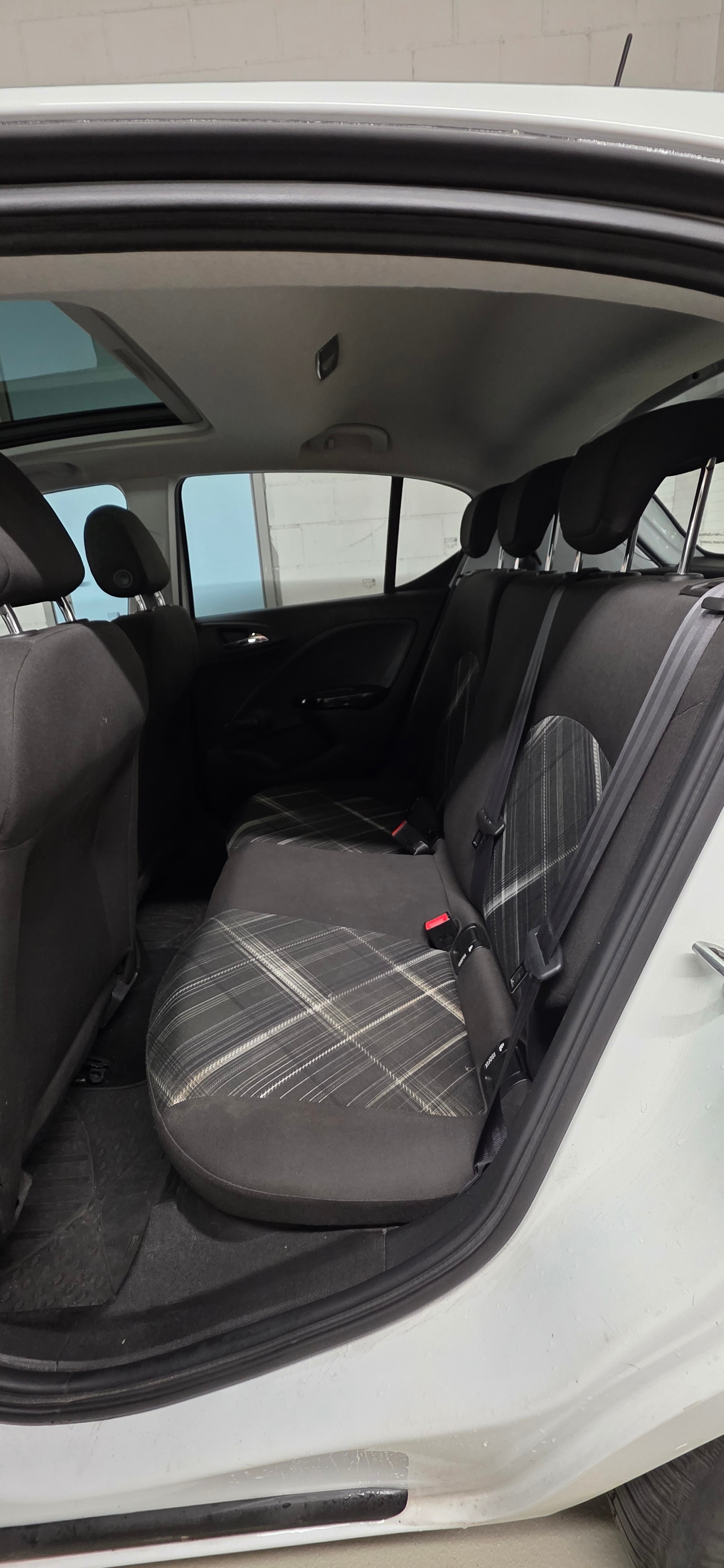 OPEL Corsa 1.4 TP Color Edition Easytronic-image-10