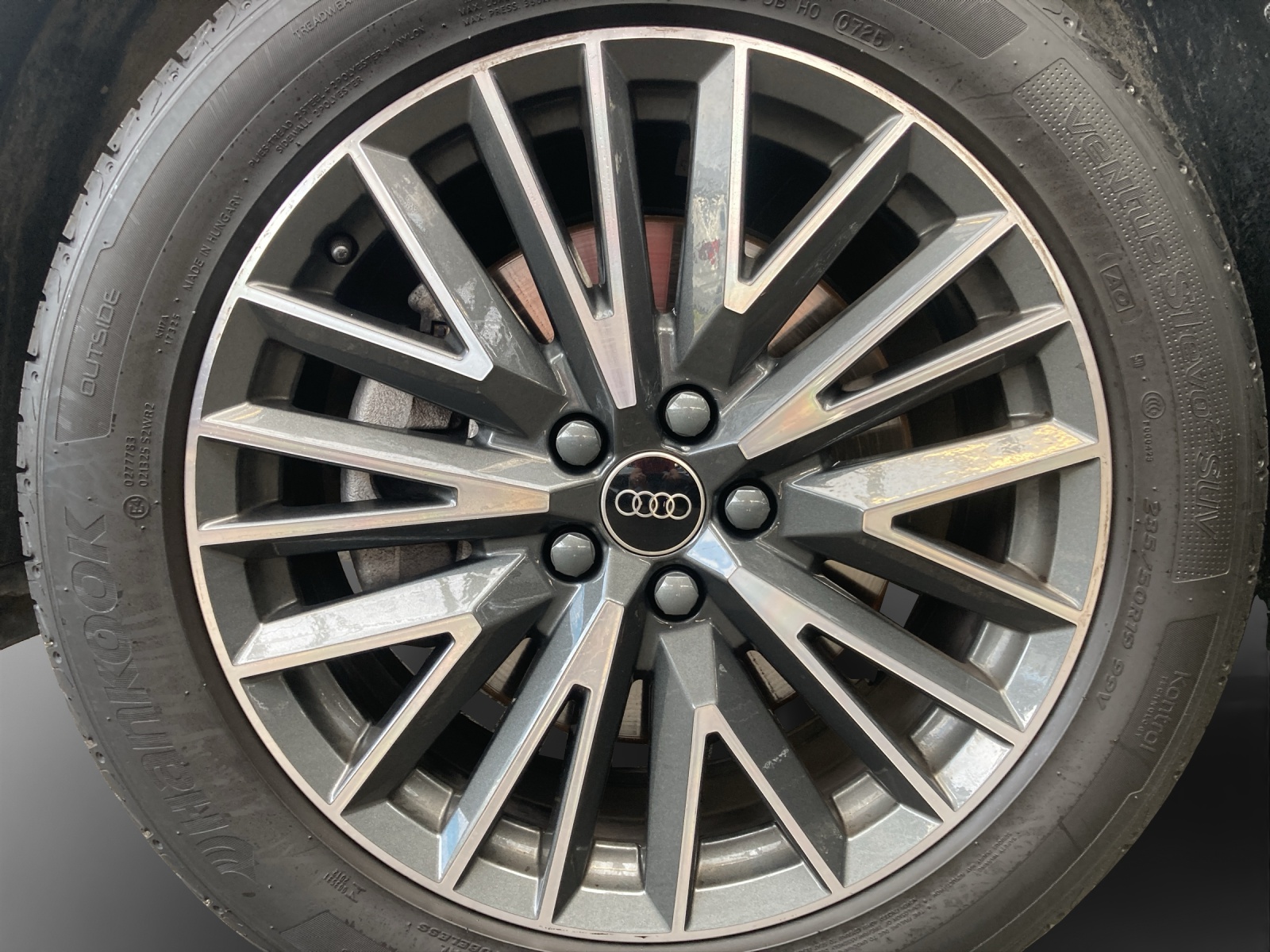 AUDI Q3 Sportback 40 TFSI S line quattro S-tronic-image-15
