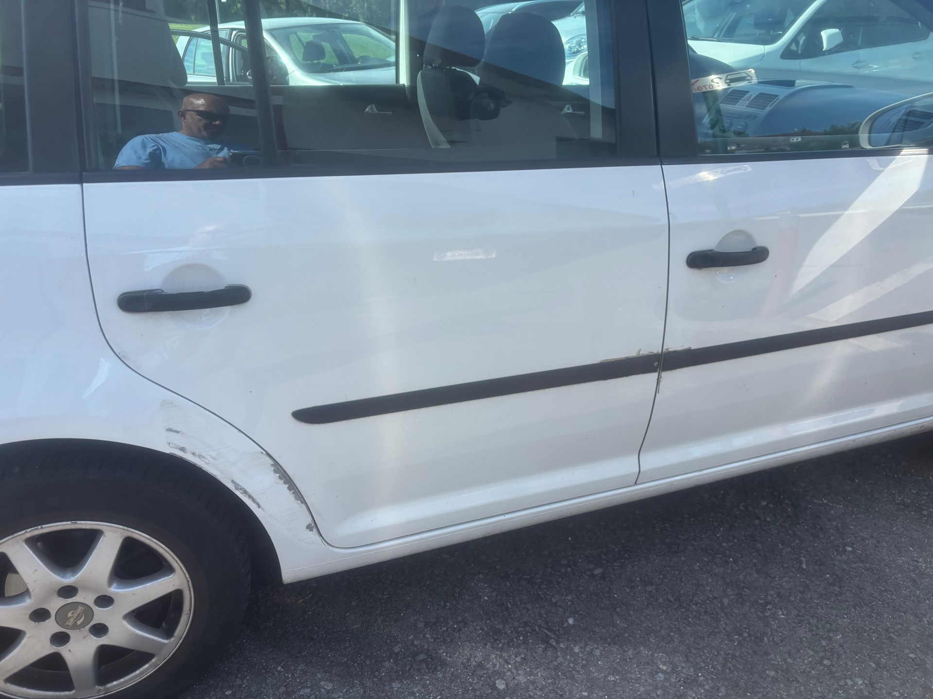 VW Touran 2.0 EcoFuel Conceptline-image-8
