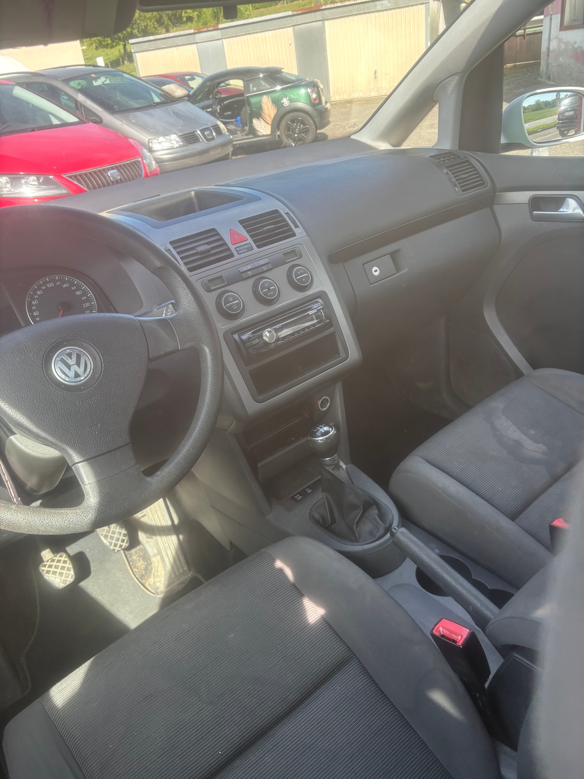 VW Touran 2.0 EcoFuel Conceptline-image-7