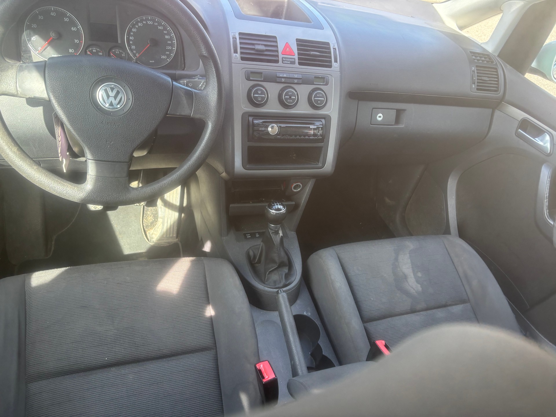 VW Touran 2.0 EcoFuel Conceptline-image-6