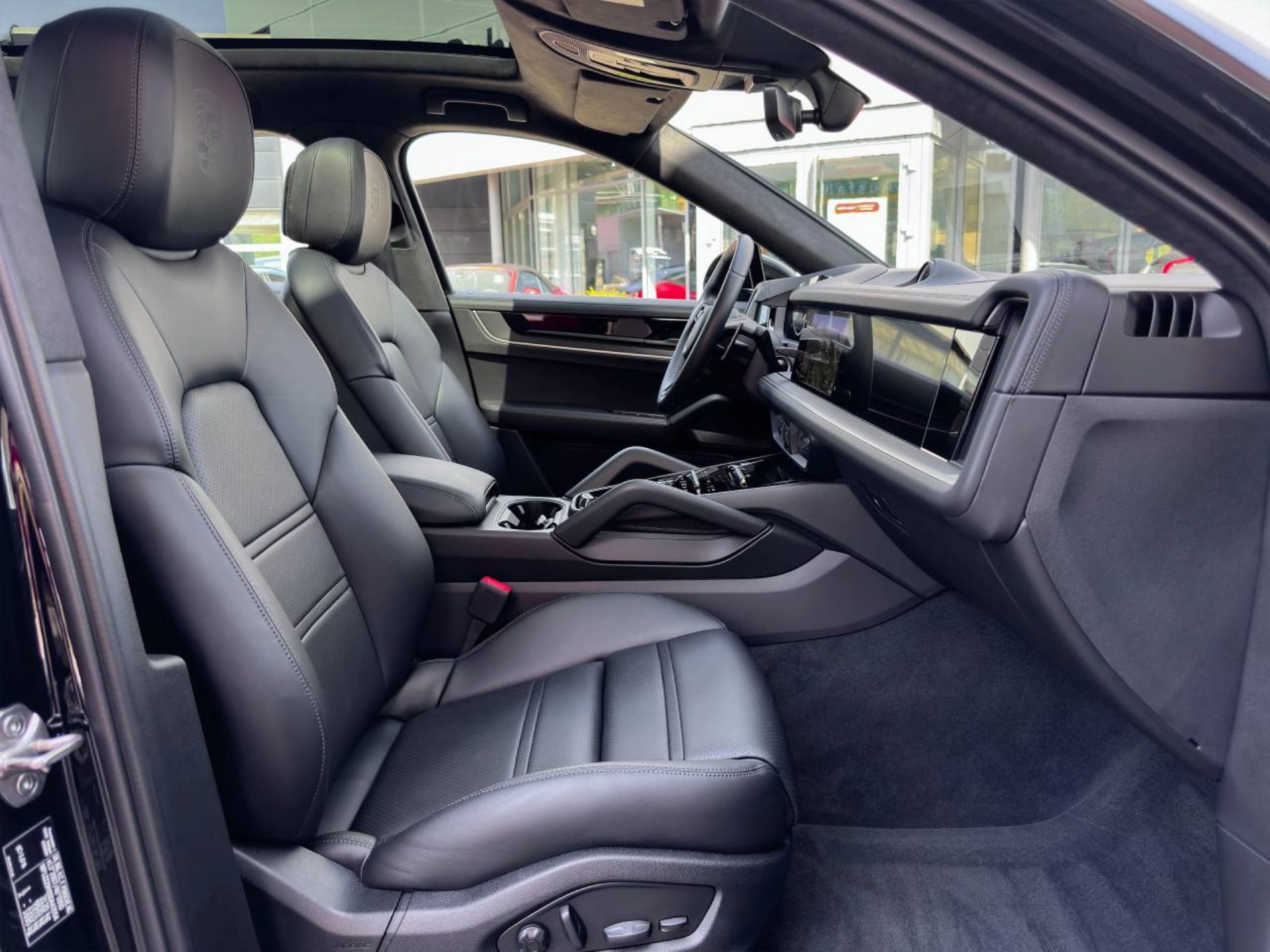 PORSCHE Cayenne S E-Hybrid Coupé-image-17
