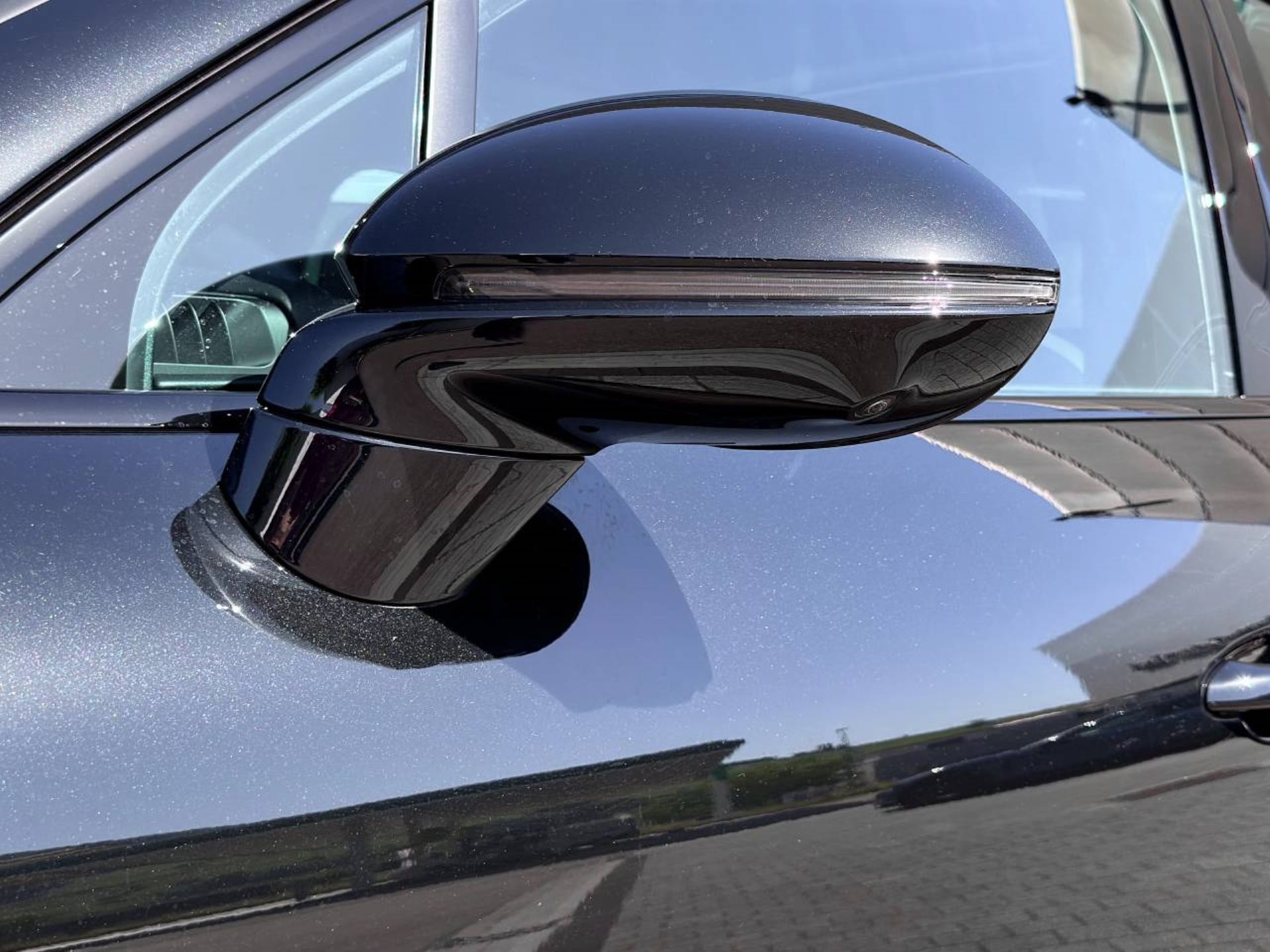 PORSCHE Cayenne S E-Hybrid Coupé-image-11