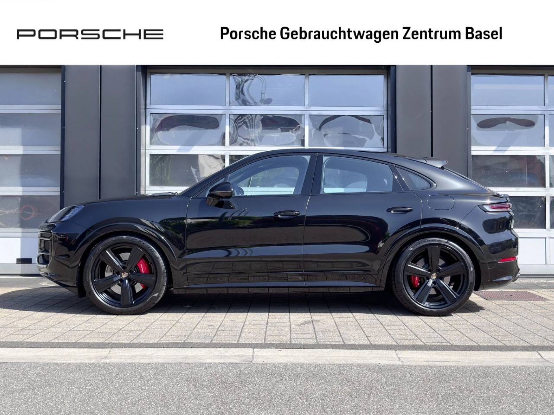PORSCHE Cayenne S E-Hybrid Coupé-showroom-element-1
