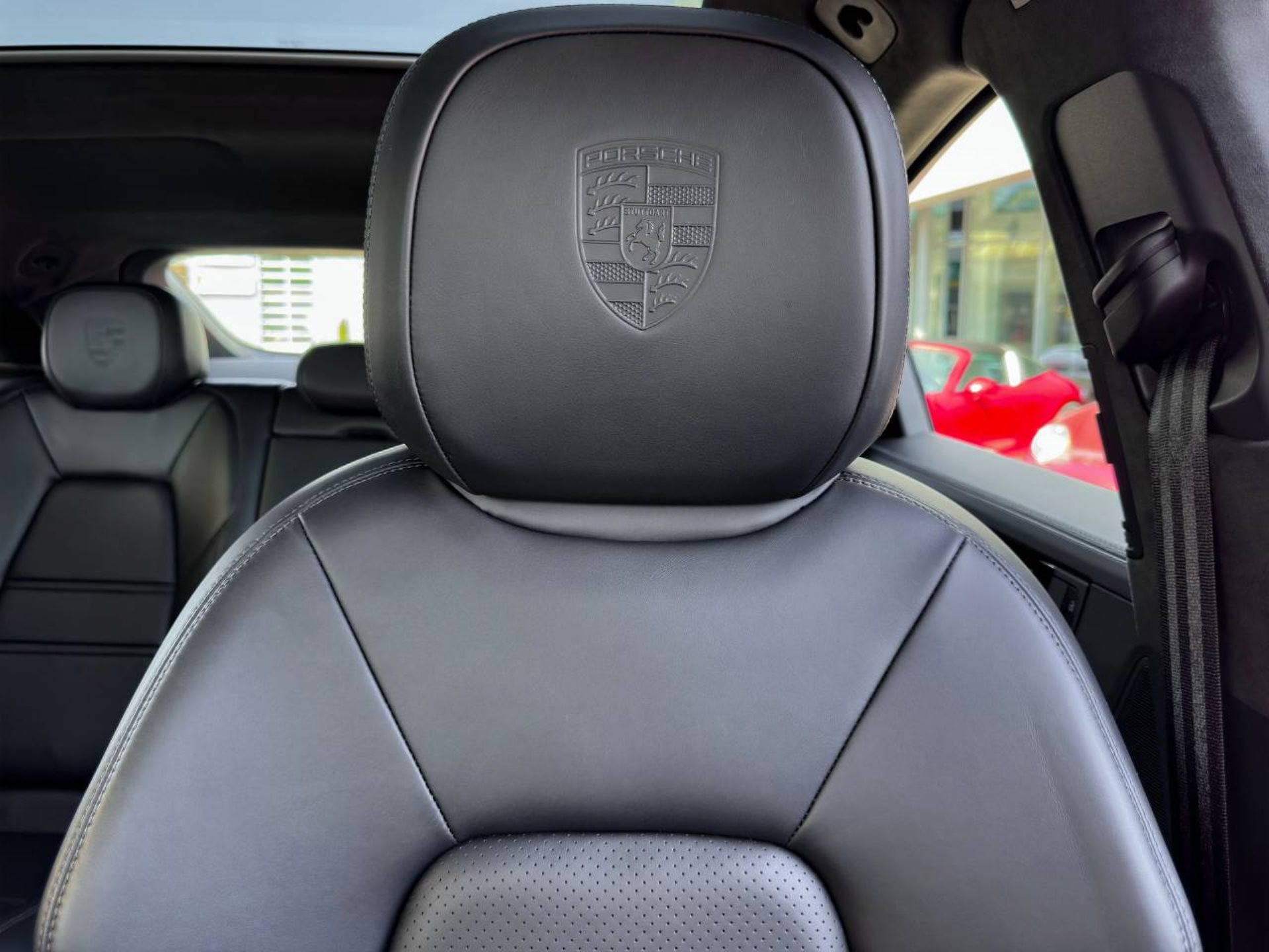 PORSCHE Cayenne S E-Hybrid Coupé-image-27