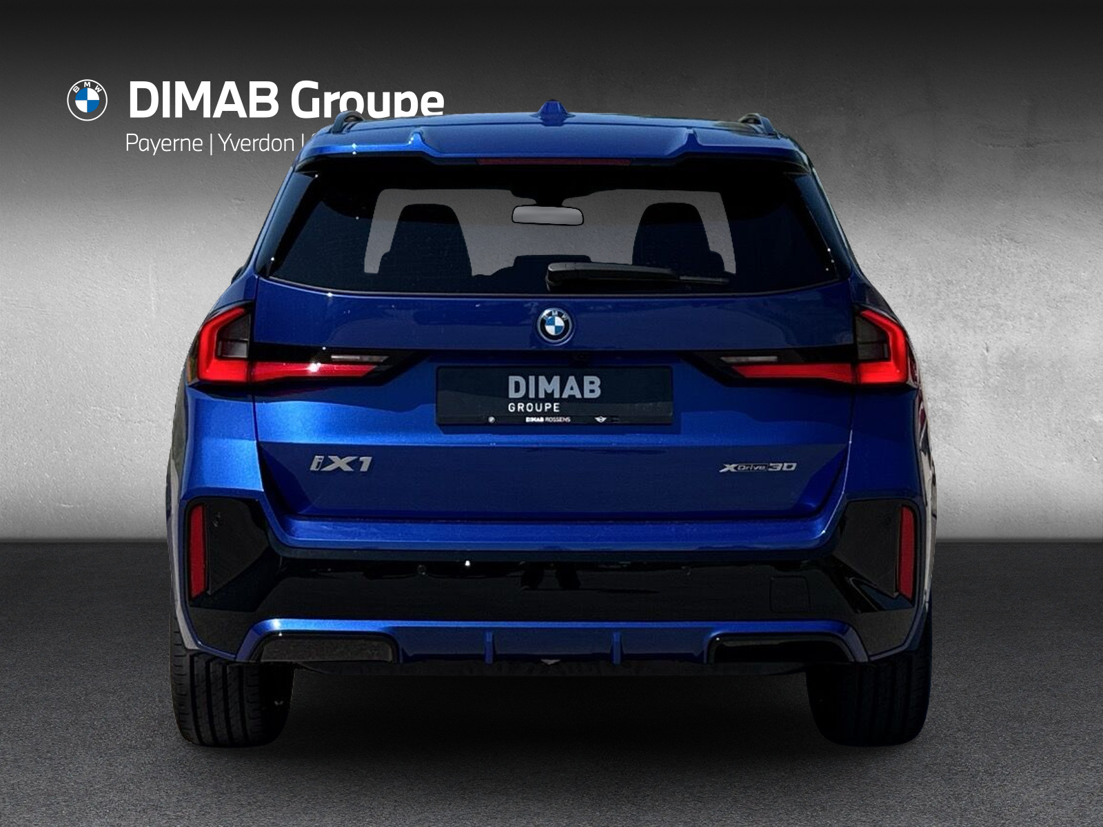 BMW iX1 xDrive 30 M Sport Pro-showroom-element-3