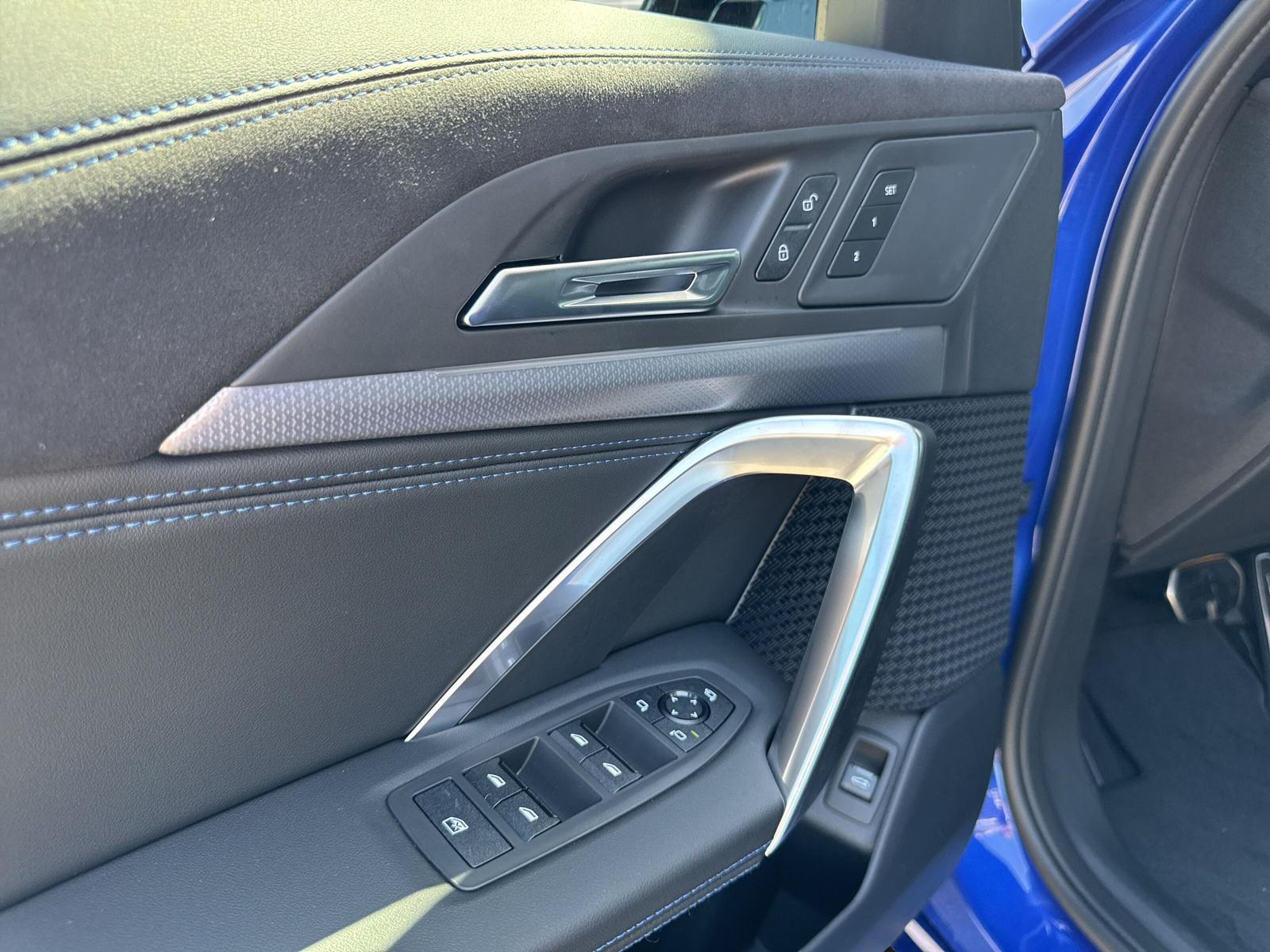 BMW iX1 xDrive 30 M Sport Pro-image-15