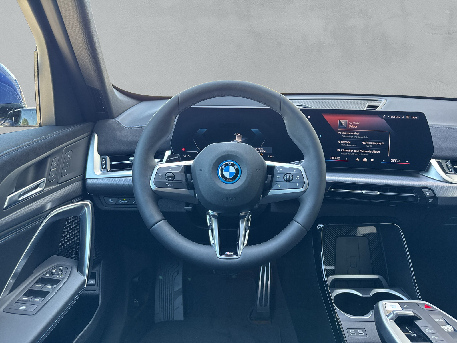BMW iX1 xDrive 30 M Sport Pro-image-14