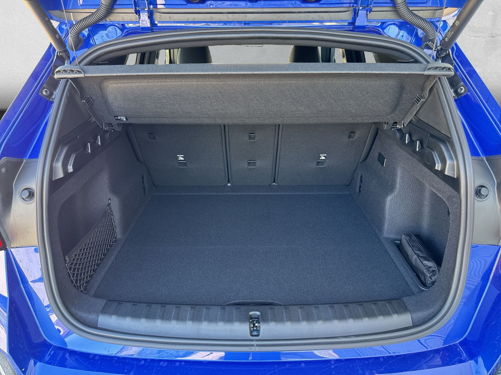 BMW iX1 xDrive 30 M Sport Pro-image-8