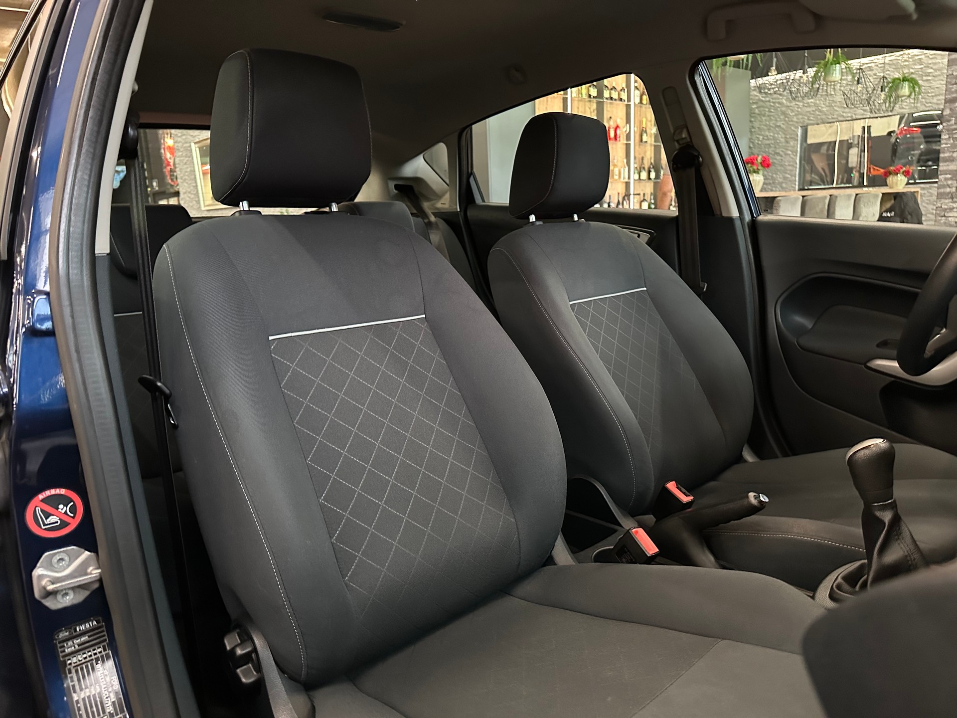 FORD Fiesta 1.25 16V Ambiente-image-13