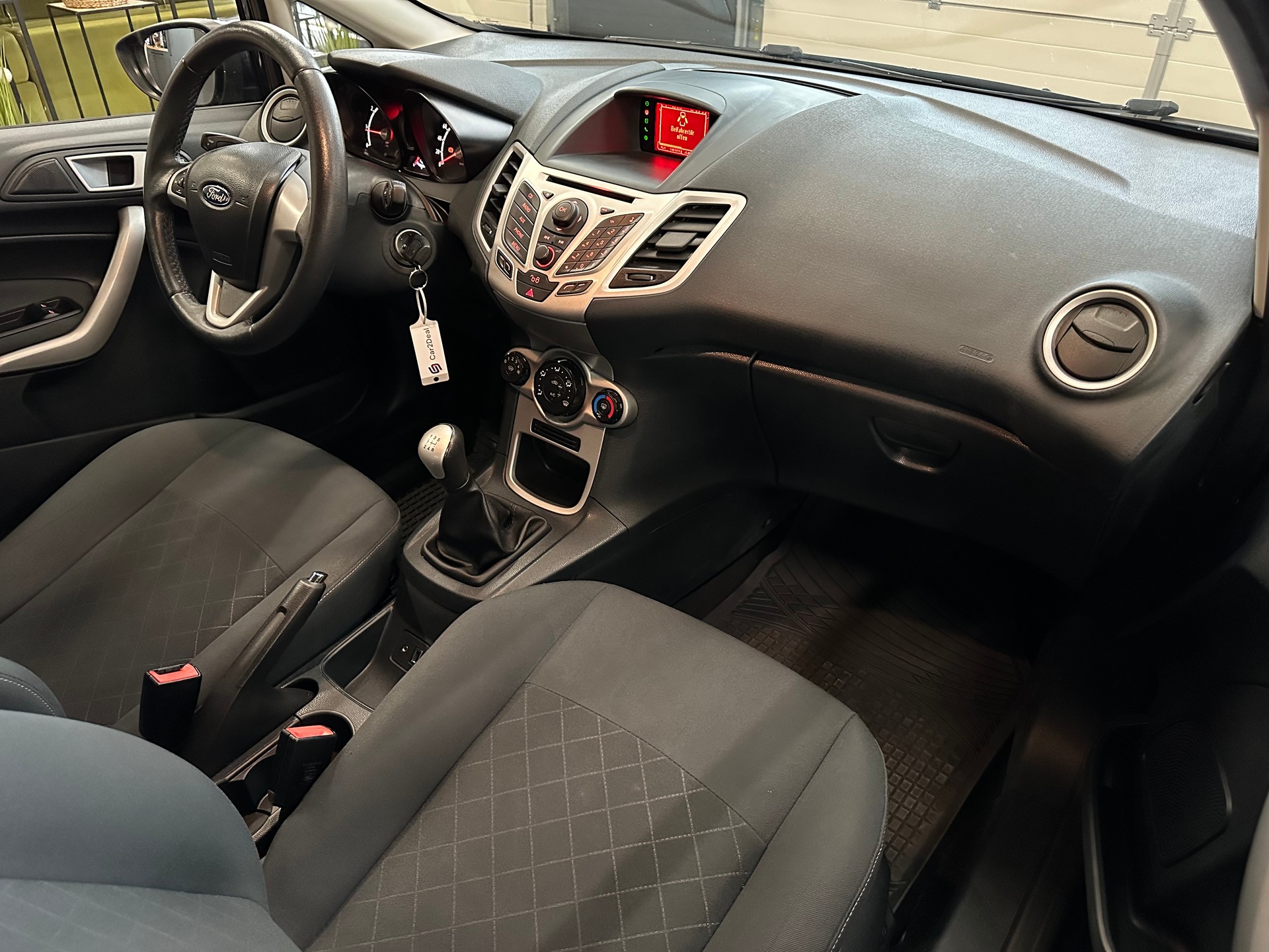 FORD Fiesta 1.25 16V Ambiente-image-11