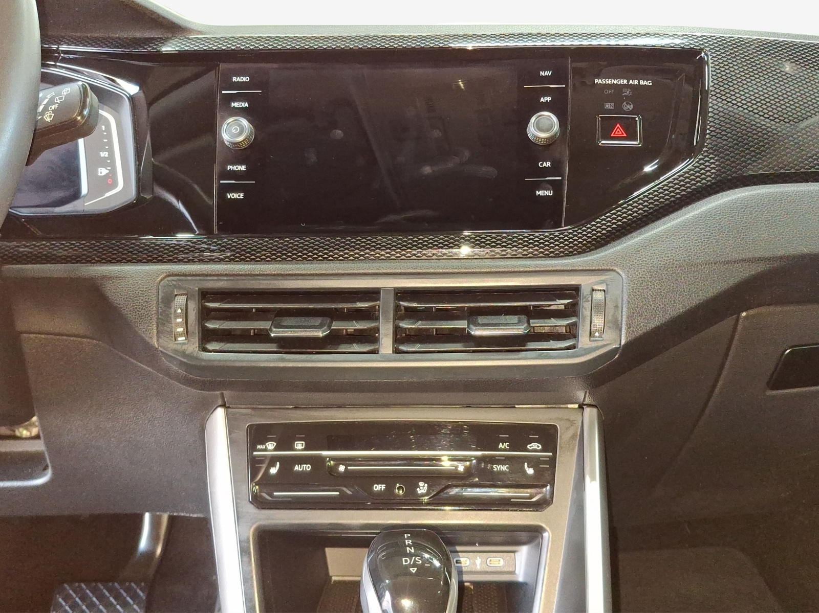 VW Taigo 1.0 TSI Life DSG-image-10