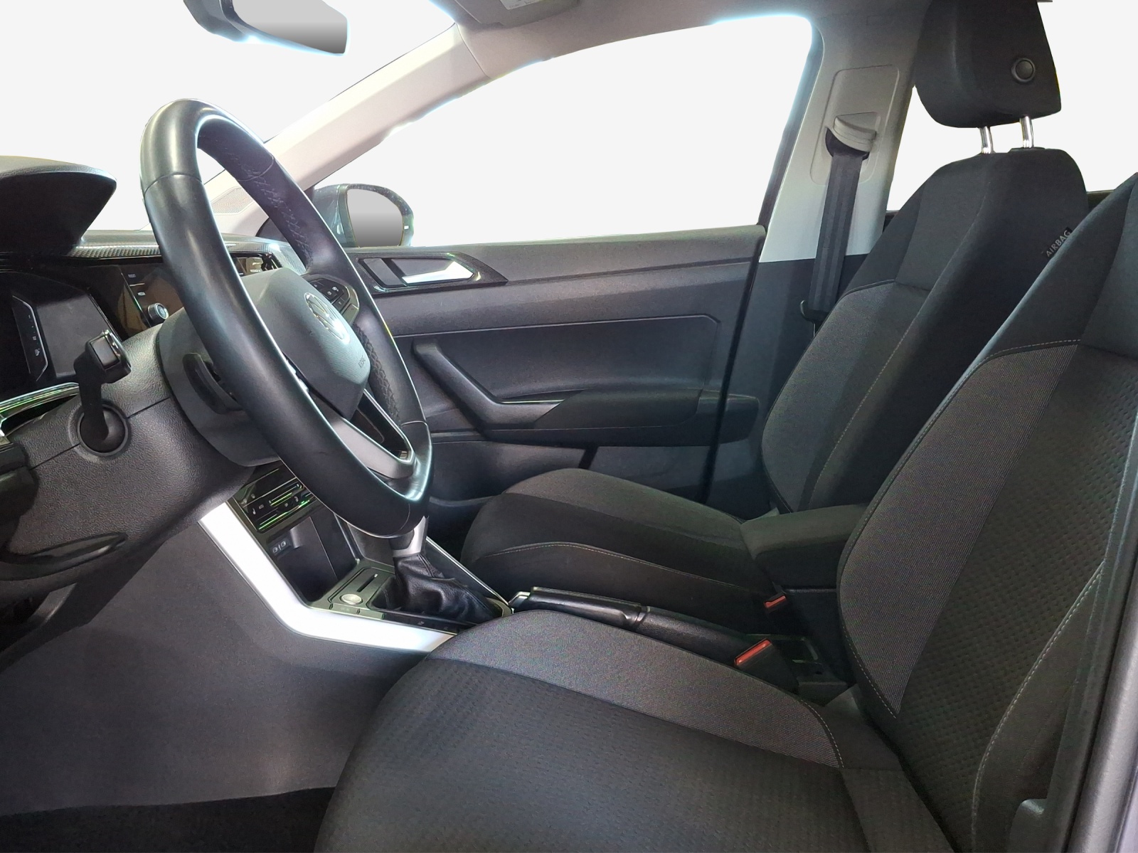 VW Taigo 1.0 TSI Life DSG-image-7