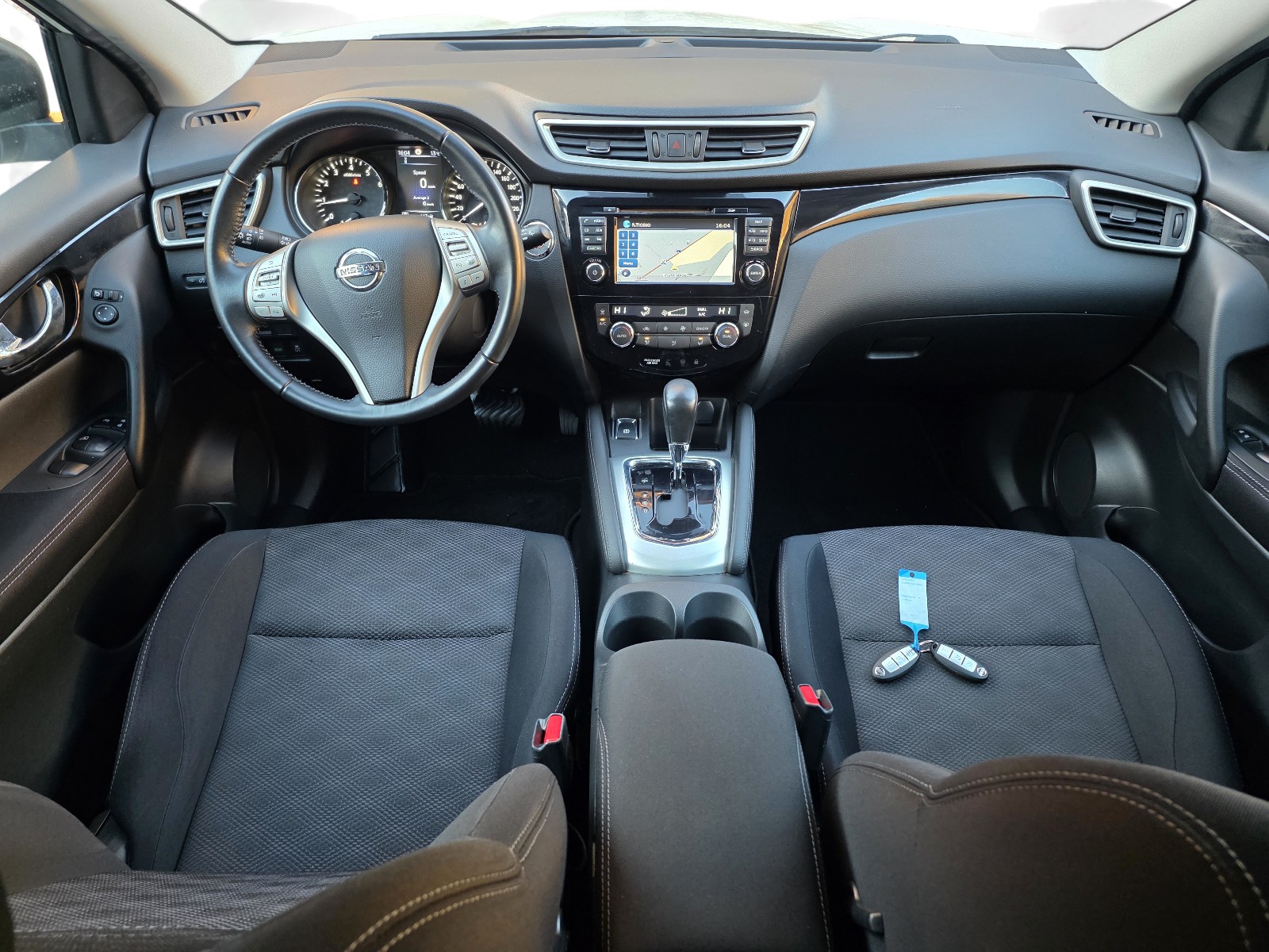 NISSAN Qashqai 1.2 DIG-T Swiss Edition Xtronic CVT-image-8