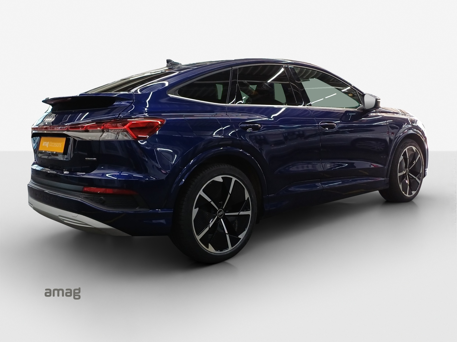 AUDI Q4 Sportback e-tron 55 quattro-image-4
