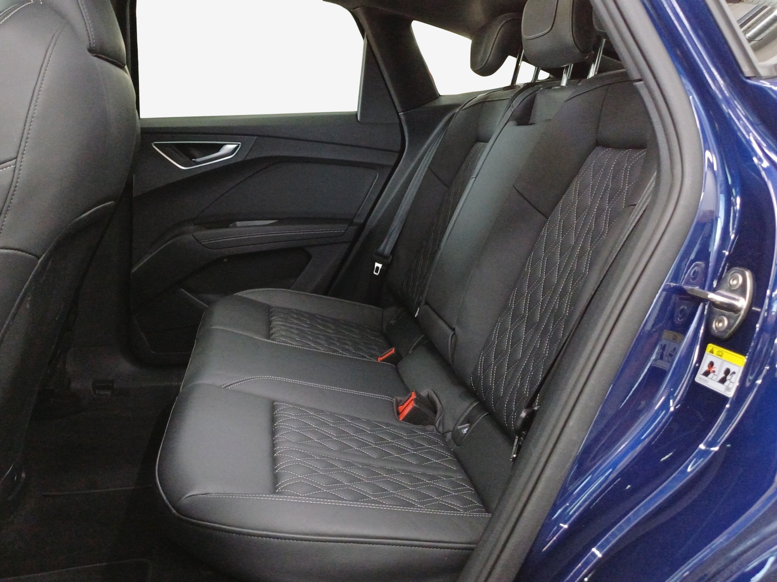 AUDI Q4 Sportback e-tron 55 quattro-image-11