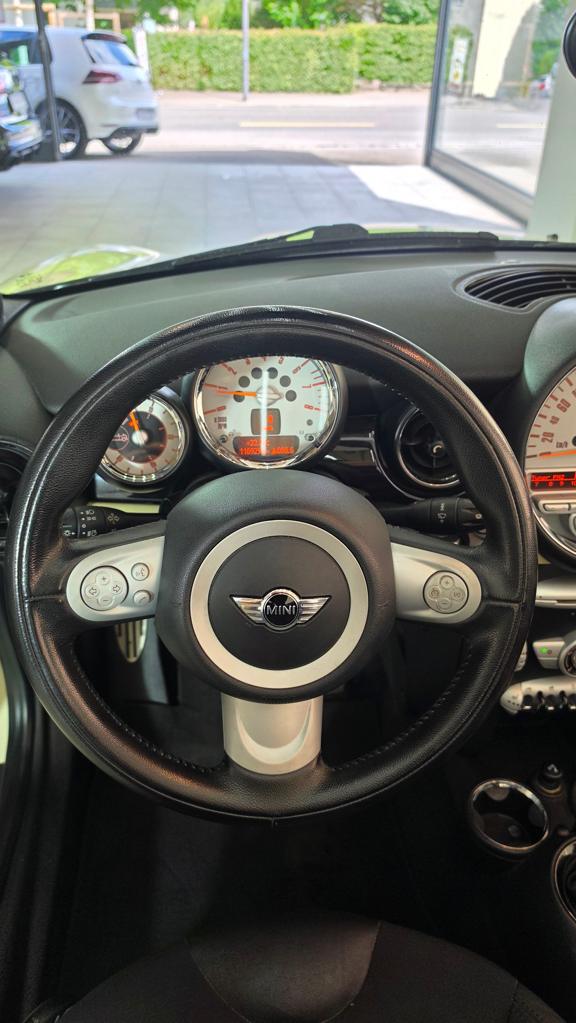 MINI Cooper S Cabriolet MINI Cooper S, FAHRZEUG IN EINEM TOP ZUSTAND, KLEINER STADTFLITZER, FRISCH AB MFK-image-12