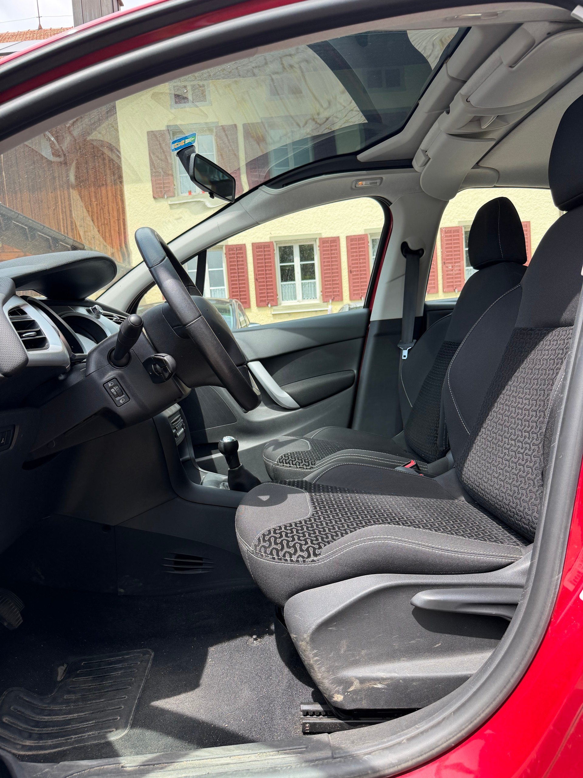 CITROEN C3 1.4i 16V Exclusive-image-5