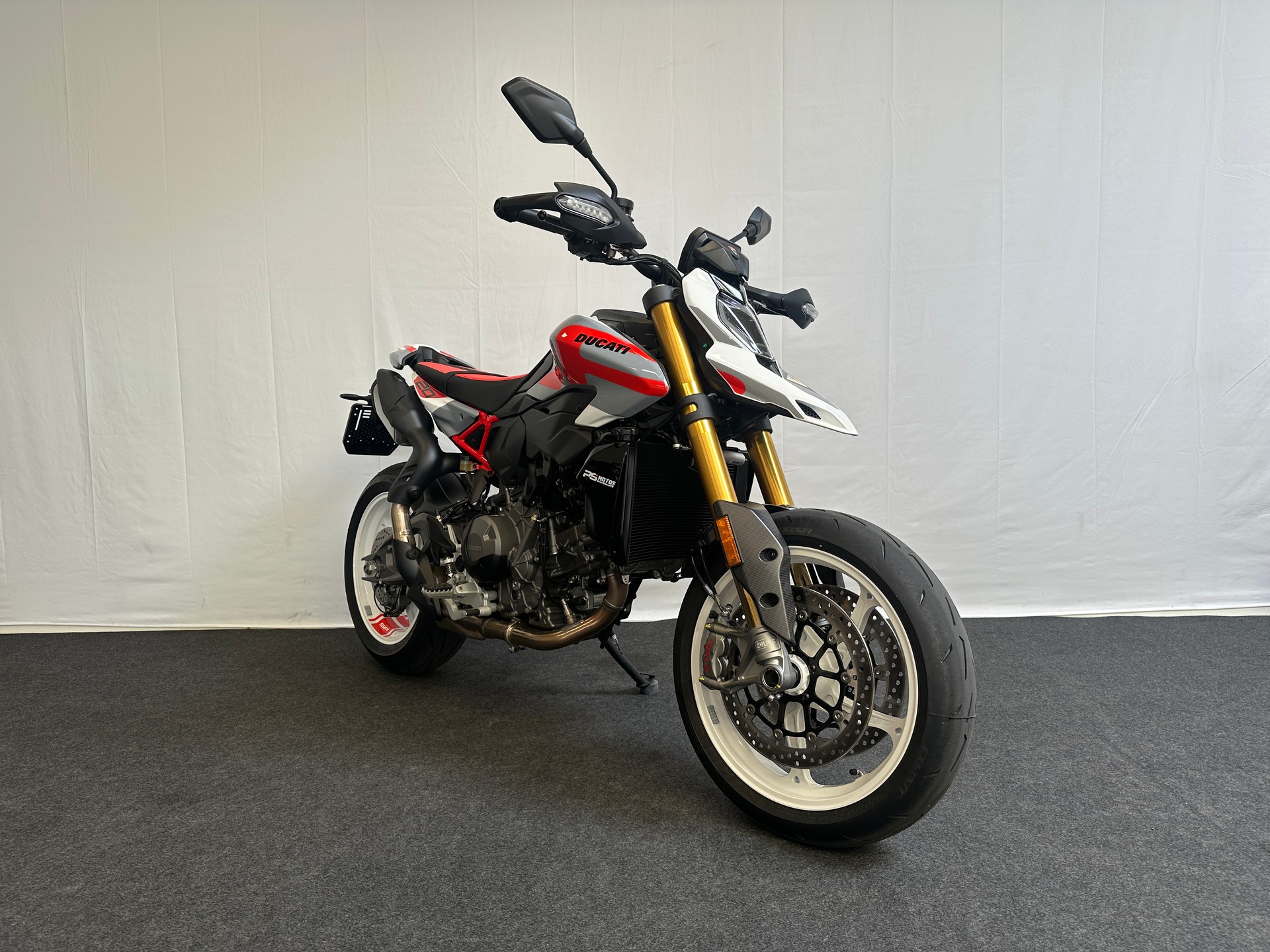 DUCATI Hypermotard V2 SP-image-2