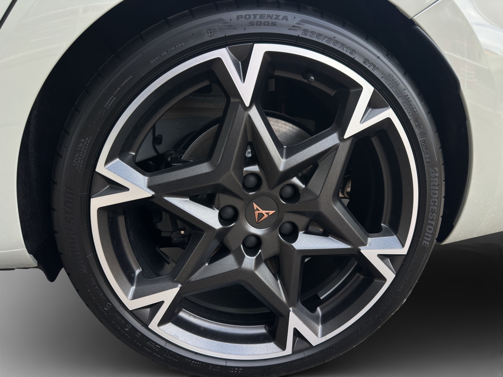 CUPRA LEON ST 1.5 e-HYBRID pHEV Prime Edition VZ DSG-image-13