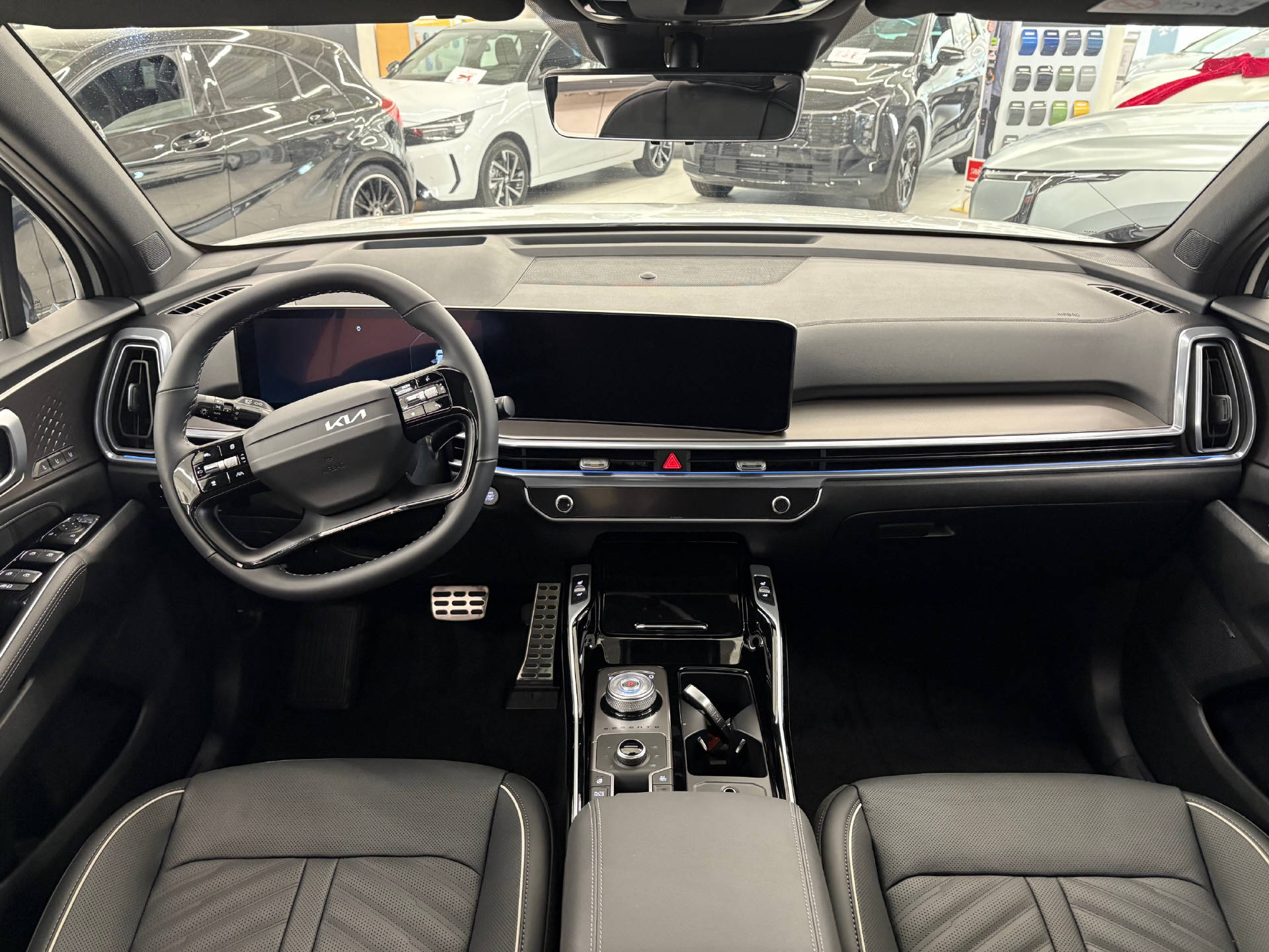 KIA Sorento 1.6 T-GDi Plug-in Hybrid Style 7P-image-7