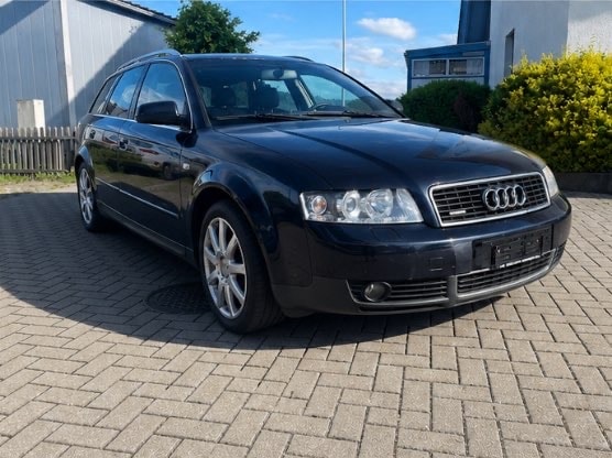 AUDI Avant 3.0
