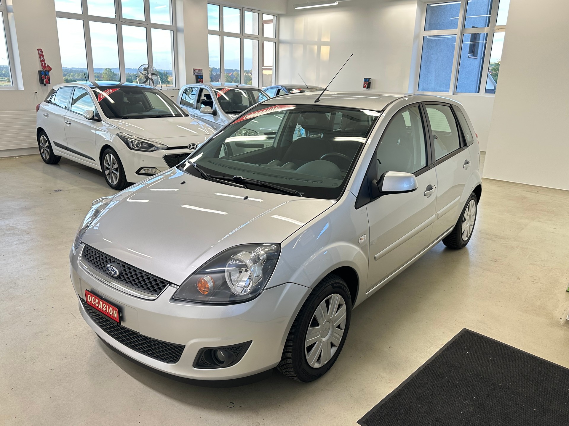 FORD Fiesta 1.6 16V Trend-showroom-element-1