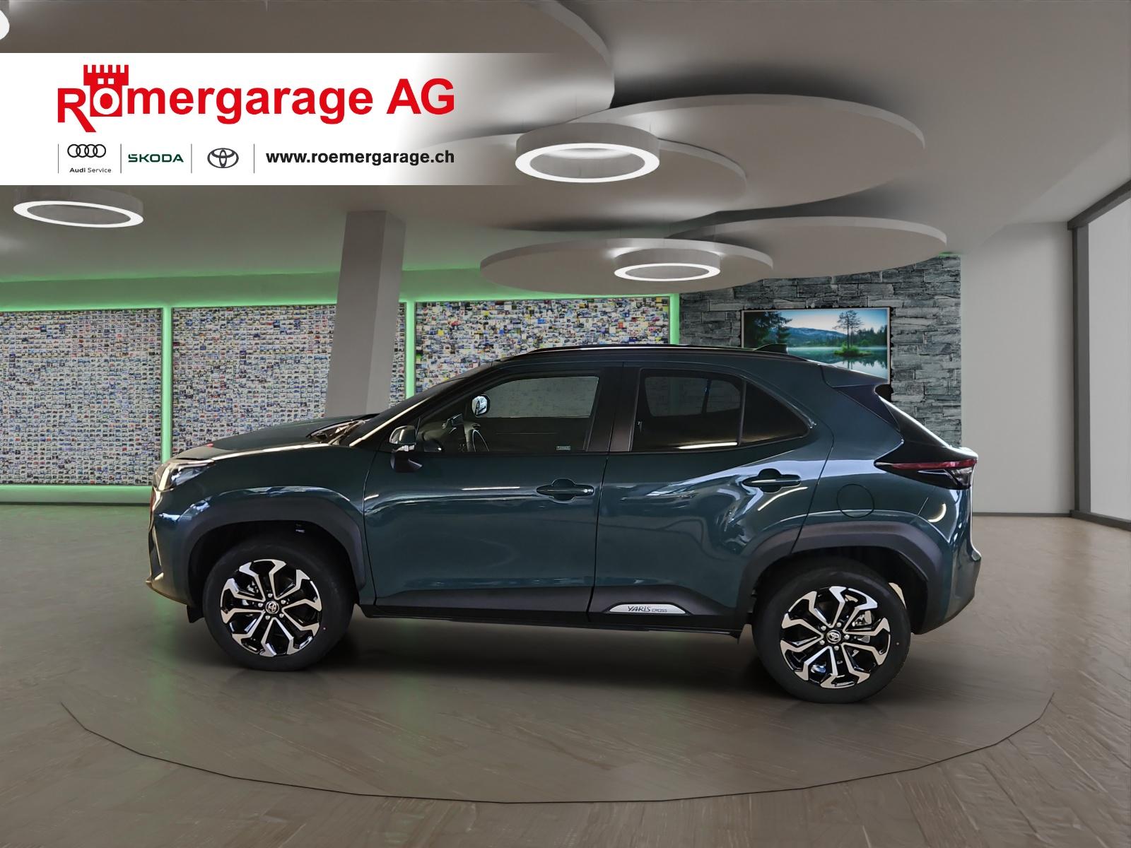 TOYOTA Yaris Cross 1.5 VVT-i HSD Trend AWD-i-showroom-element-1