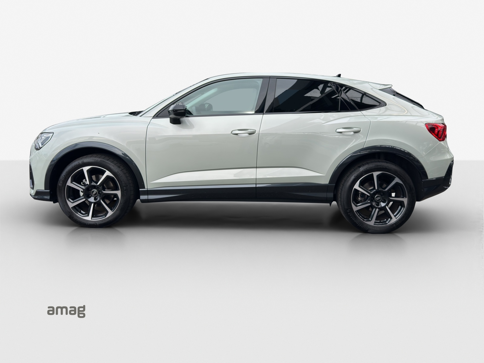 AUDI Q3 Sportback 35 TFSI Attraction S-tronic-showroom-element-1
