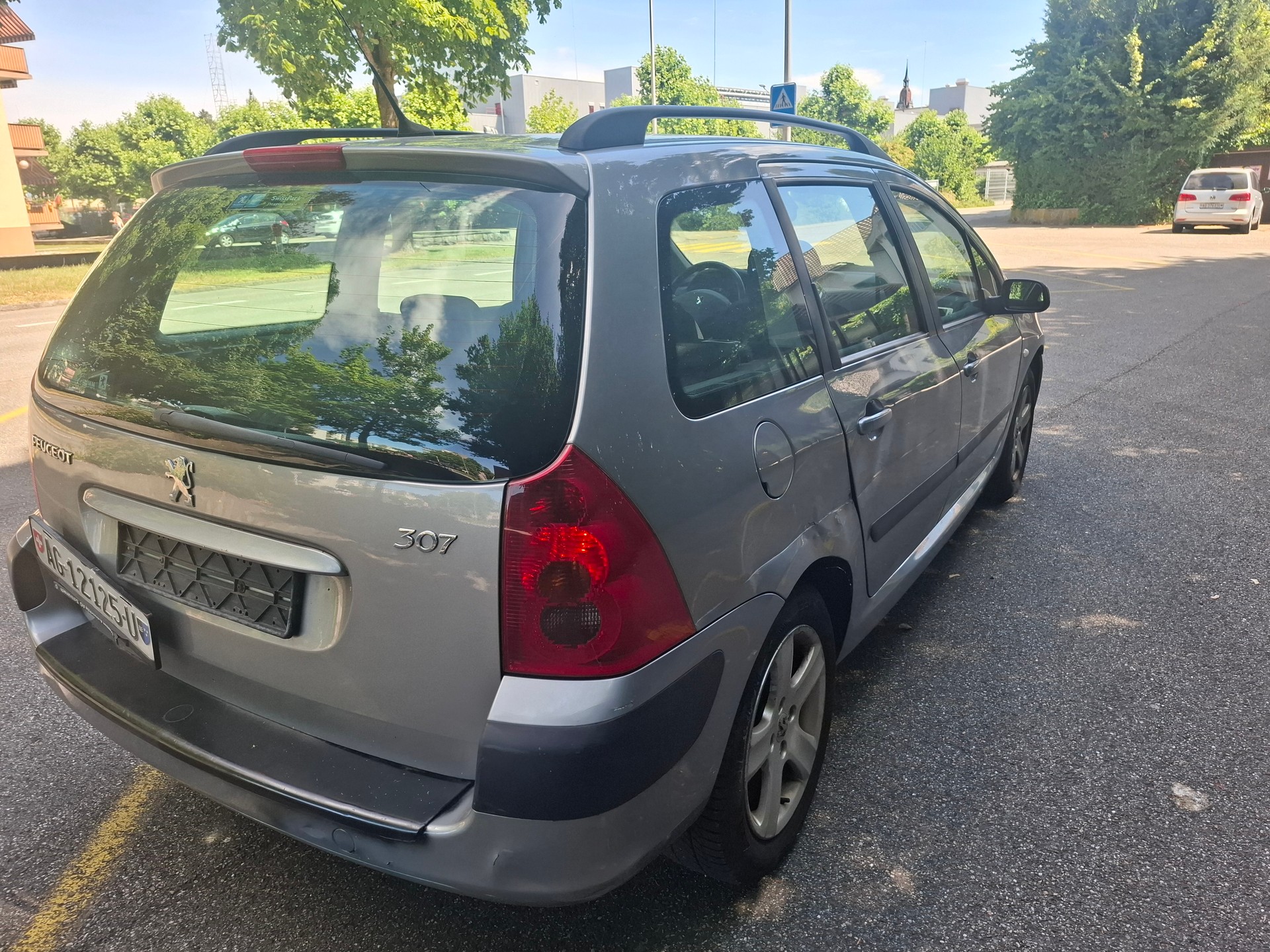 PEUGEOT 307 2.0 16V XS-image-5