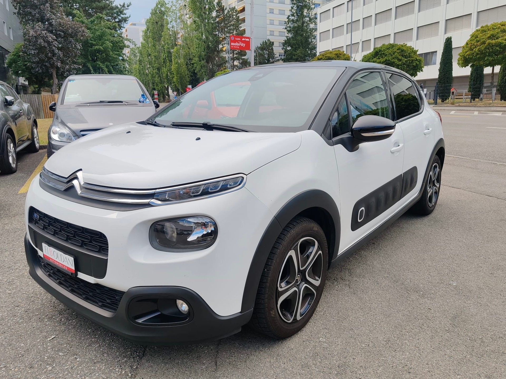 CITROEN C3 1.2i PureTech Shine
