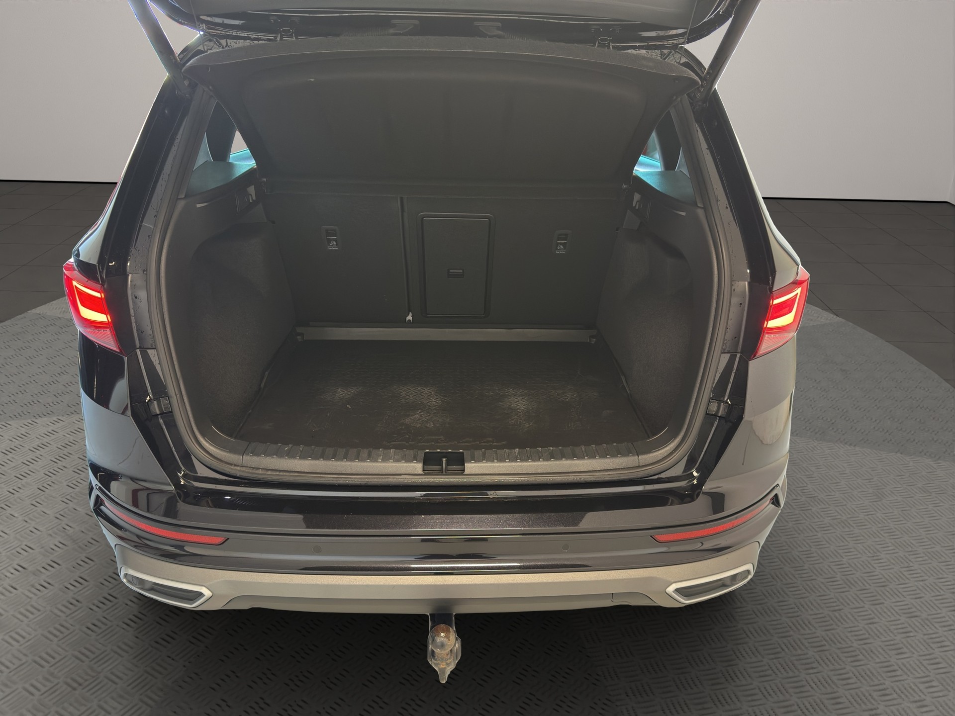 SEAT Ateca 2.0 TDI CR Hola FR DSG 4Drive-image-6