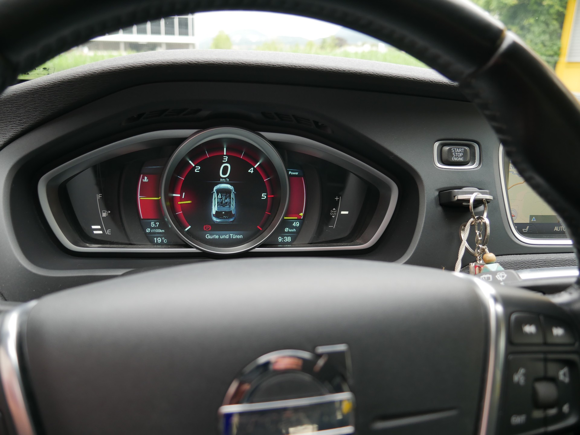 VOLVO 2.0 D3 Basis S/S-image-8