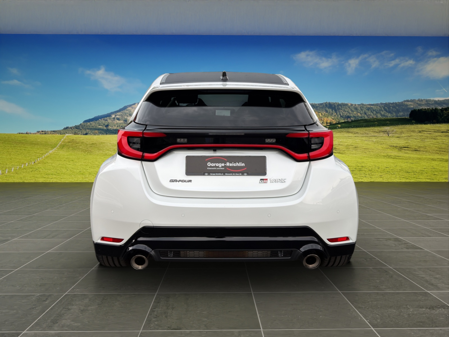 TOYOTA GR Yaris 1.6 Turbo Sport 4x4-showroom-element-3