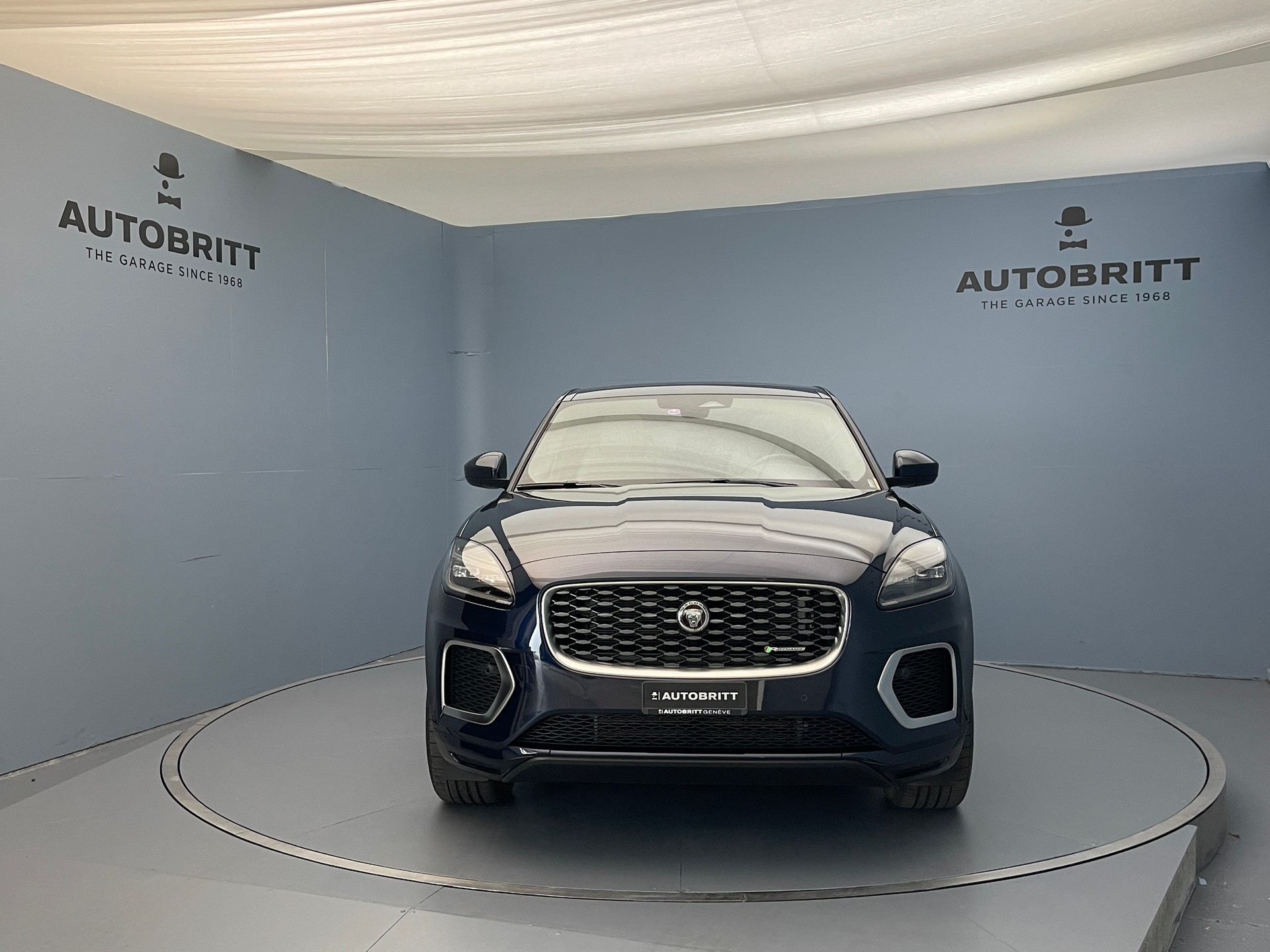 JAGUAR E-Pace 1.5 T 300e R-Dynamic SE AWD-showroom-element-1