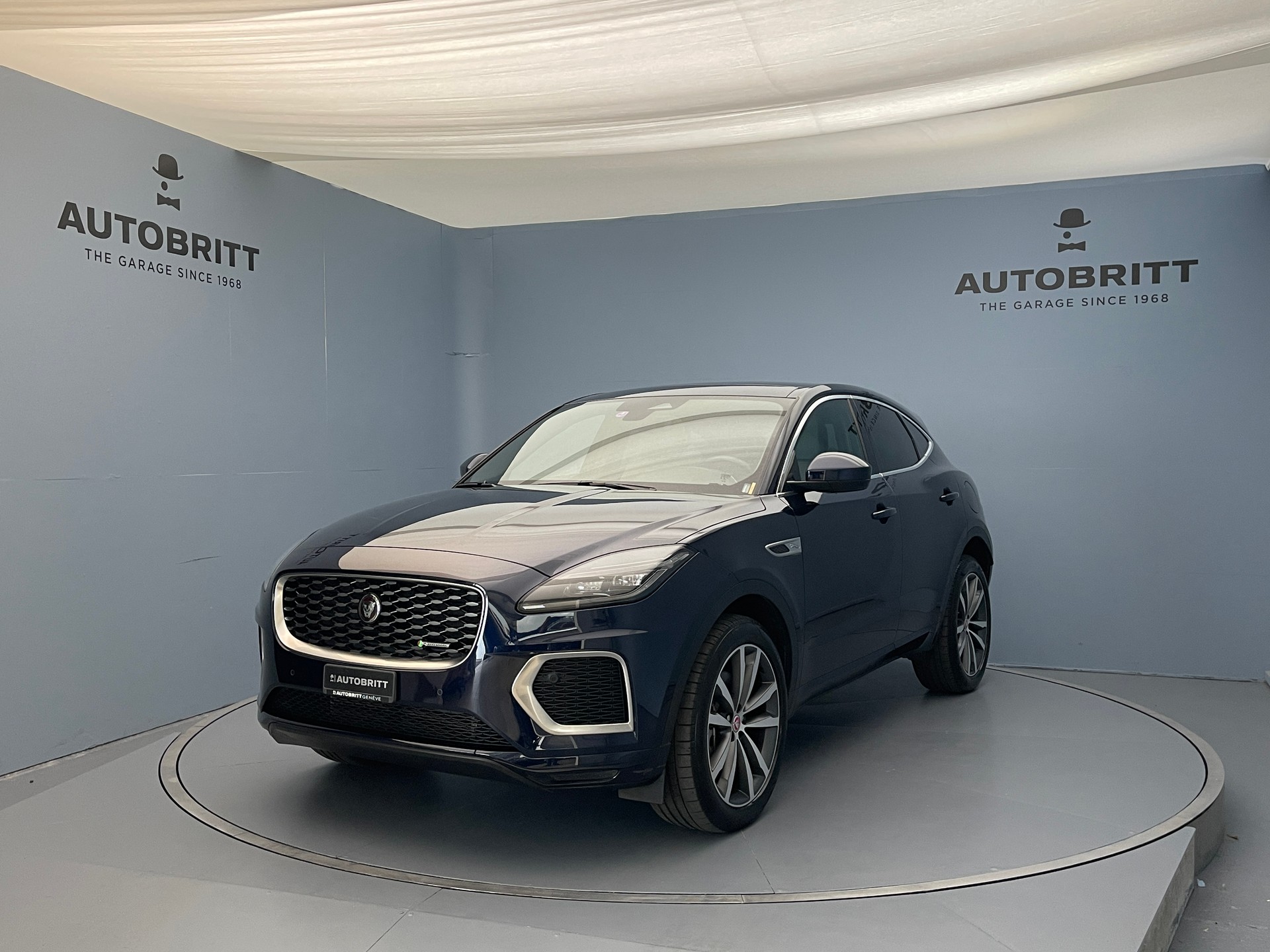 JAGUAR E-Pace 1.5 T 300e R-Dynamic SE AWD