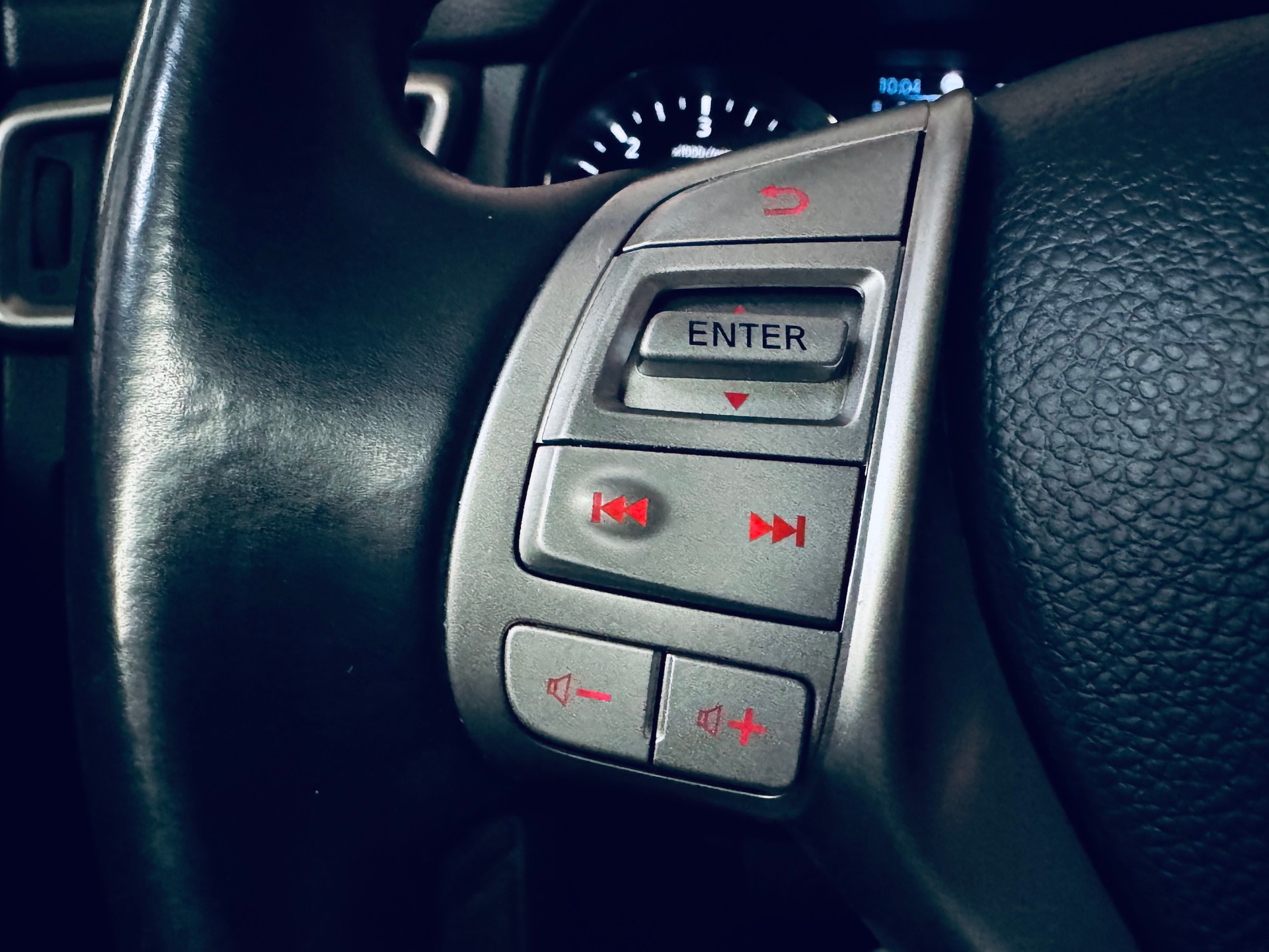 NISSAN Qashqai 1.6 dCi tekna Xtronic CVT-image-25