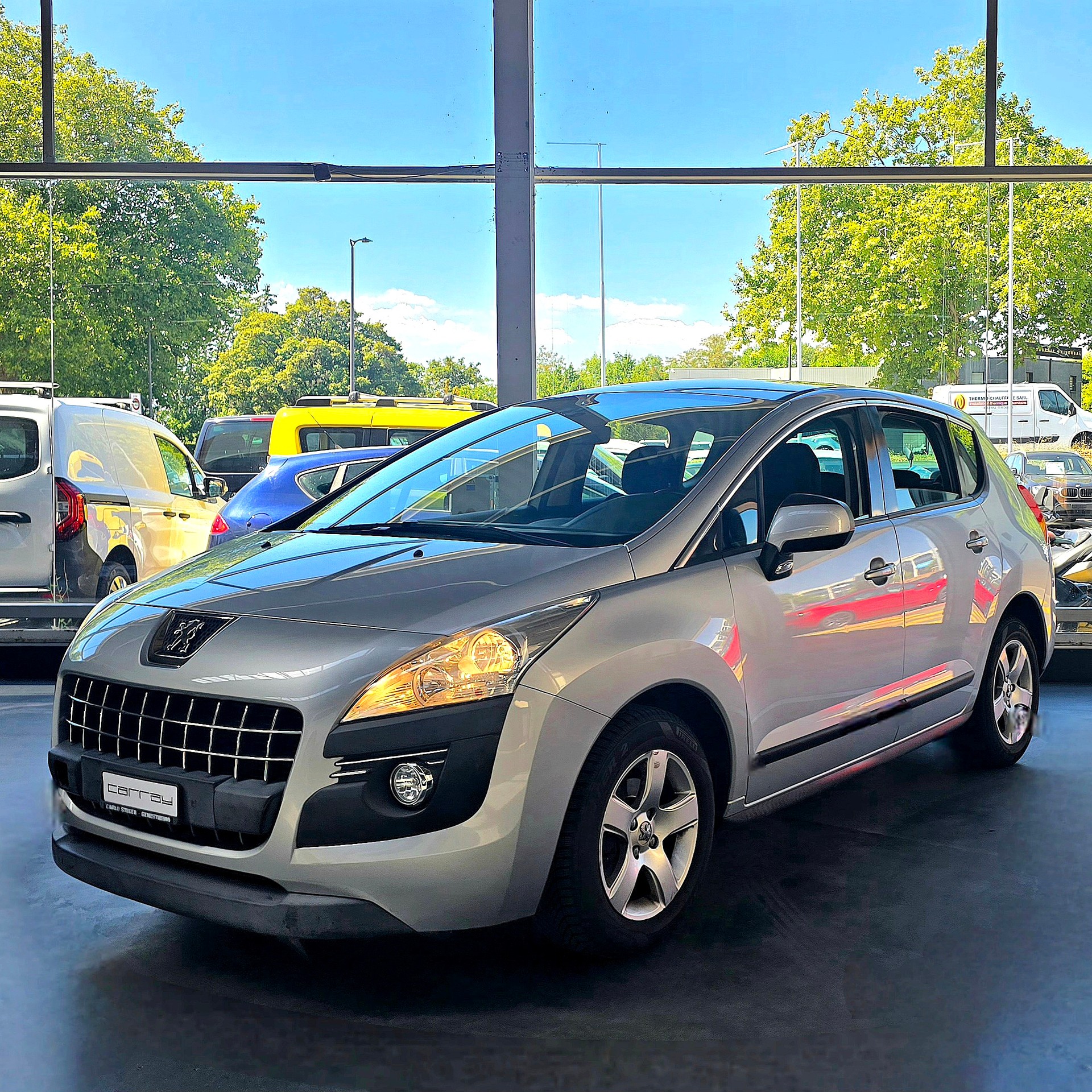 PEUGEOT 3008 1.6 HDI Business-showroom-element-1