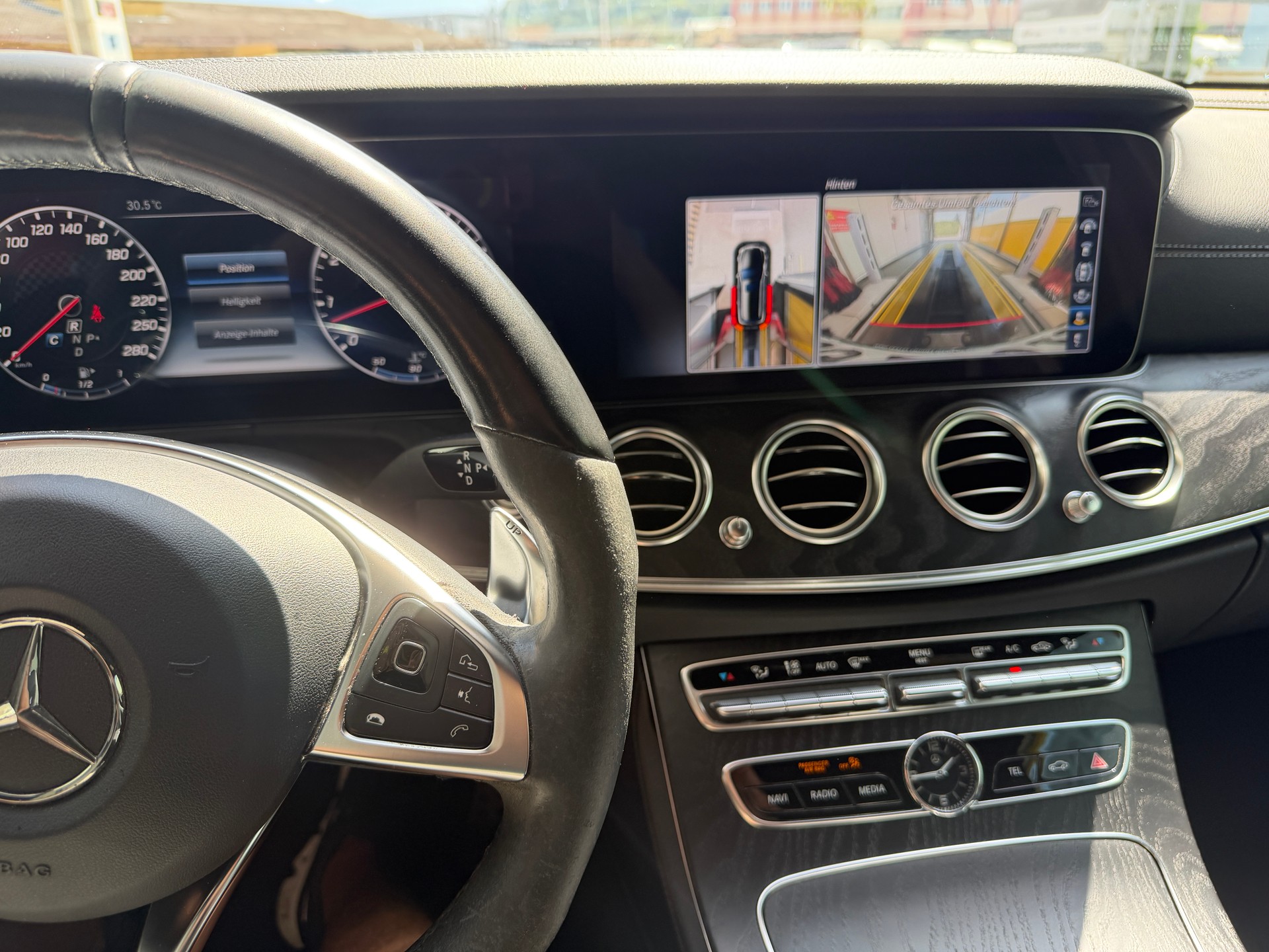 MERCEDES-BENZ E 43 AMG 4 Matic 9G-Tronic-image-12