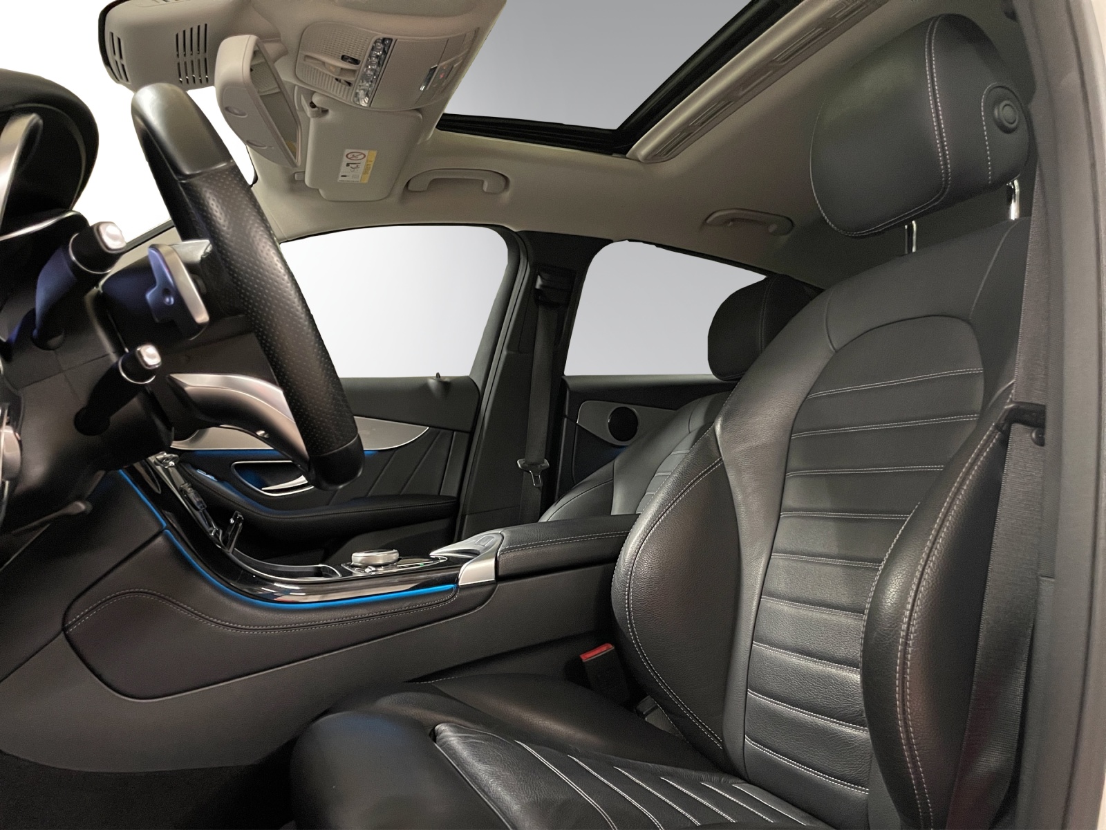 MERCEDES-BENZ GLC Coupé 250 AMG Line 4Matic 9G-Tronic-image-9