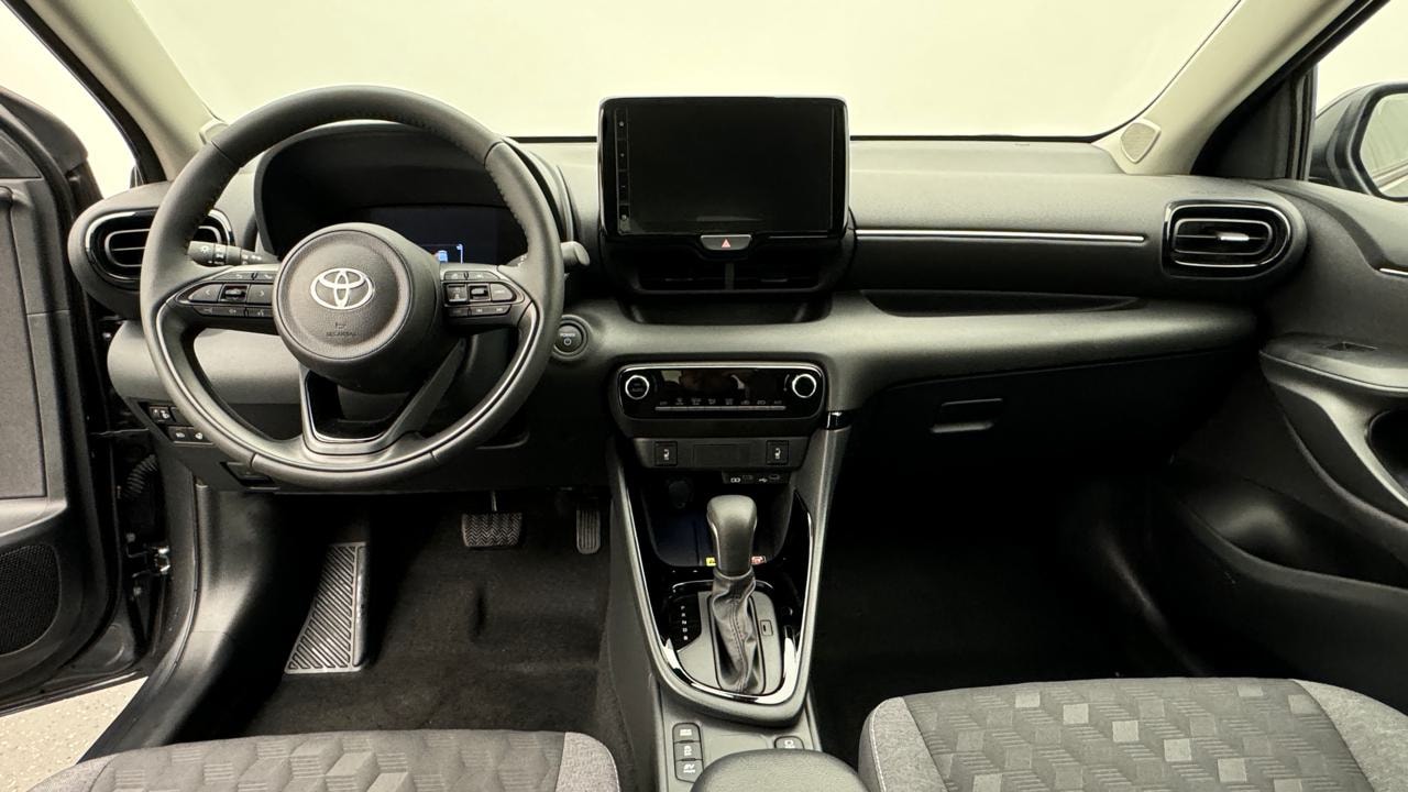 TOYOTA Yaris 1.5 Sport e-CVT-image-5