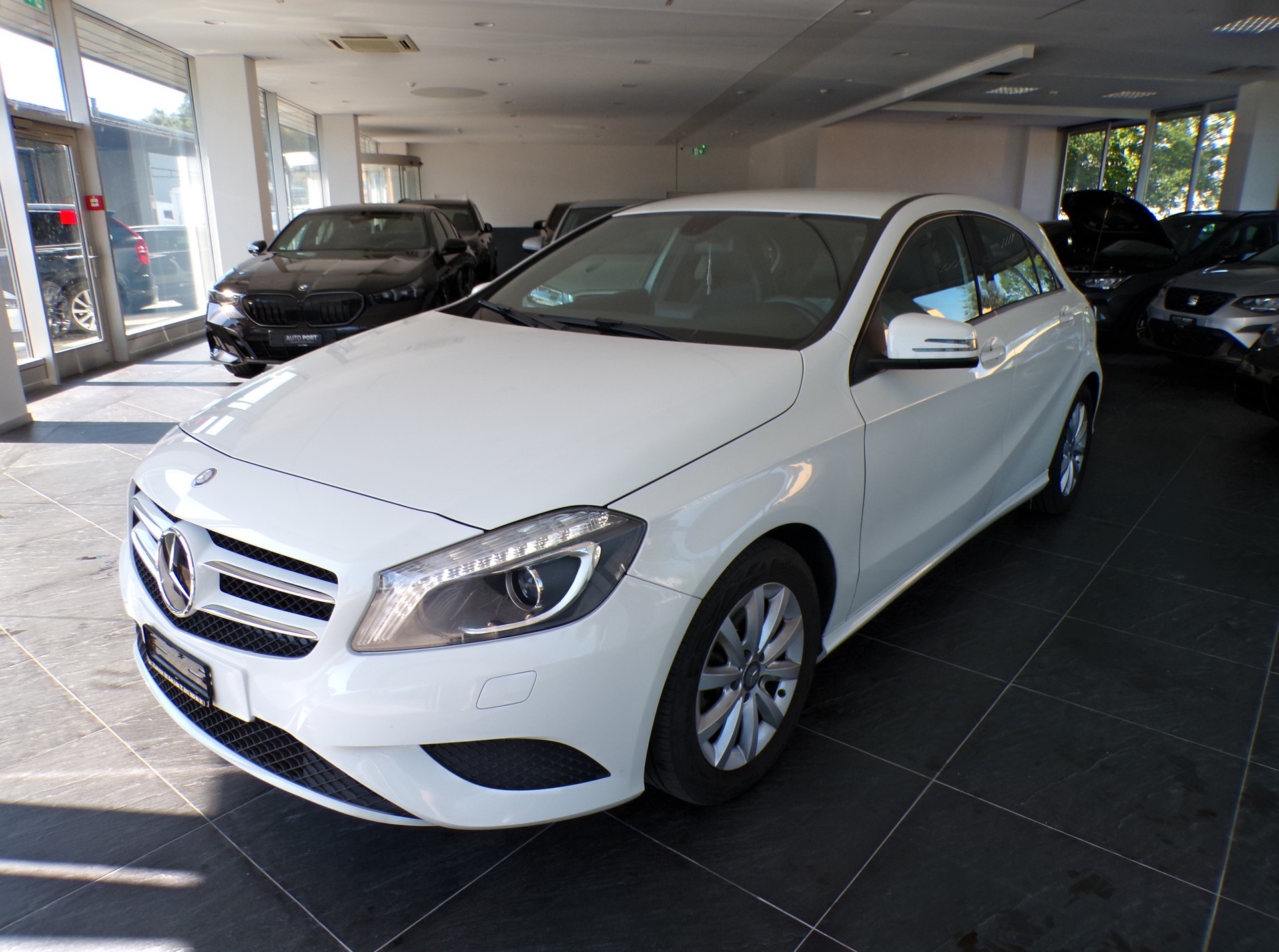 MERCEDES-BENZ A 180 Urban