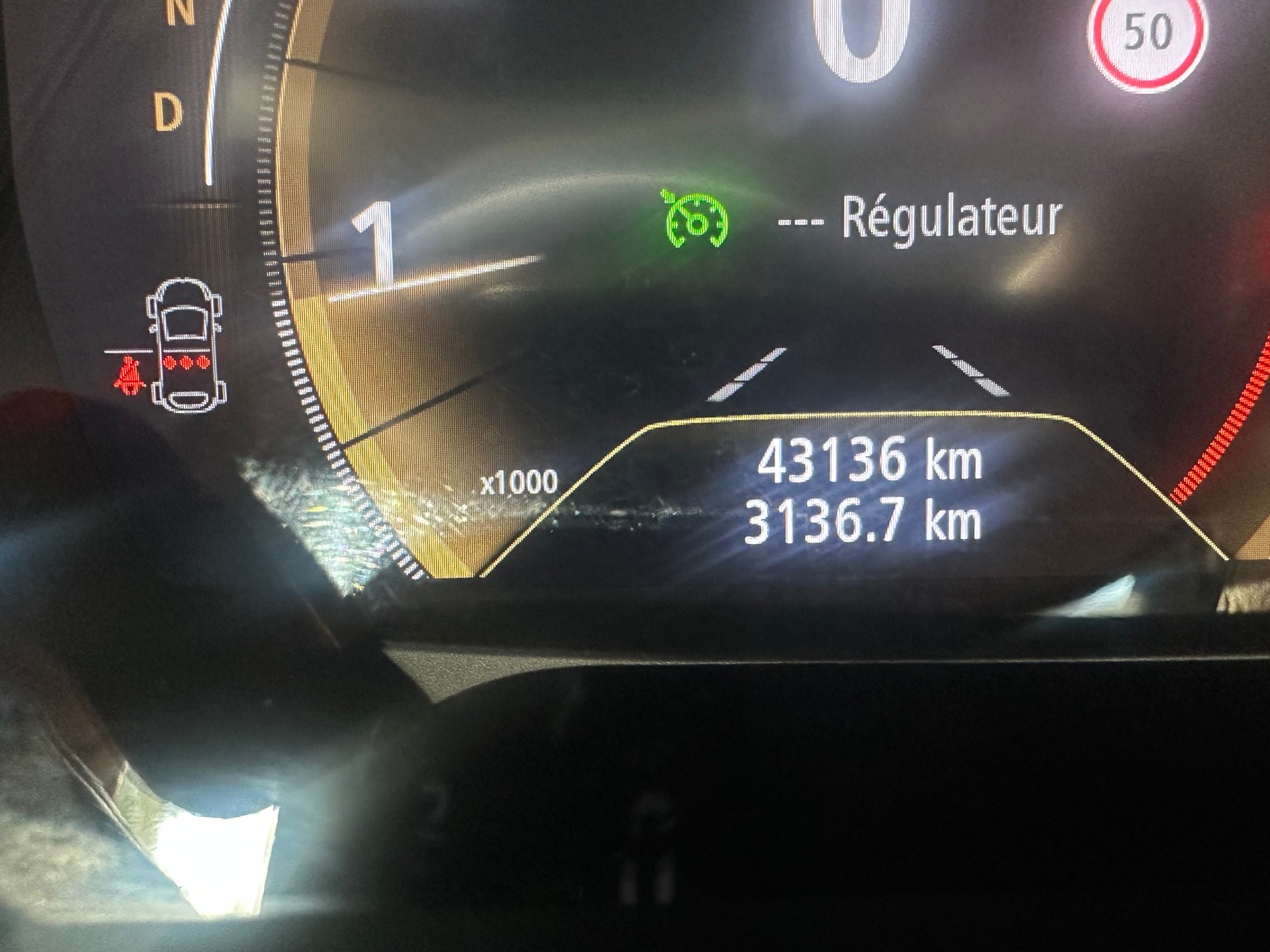 RENAULT Kadjar 1.3 16V Turbo Intens EDC-image-8