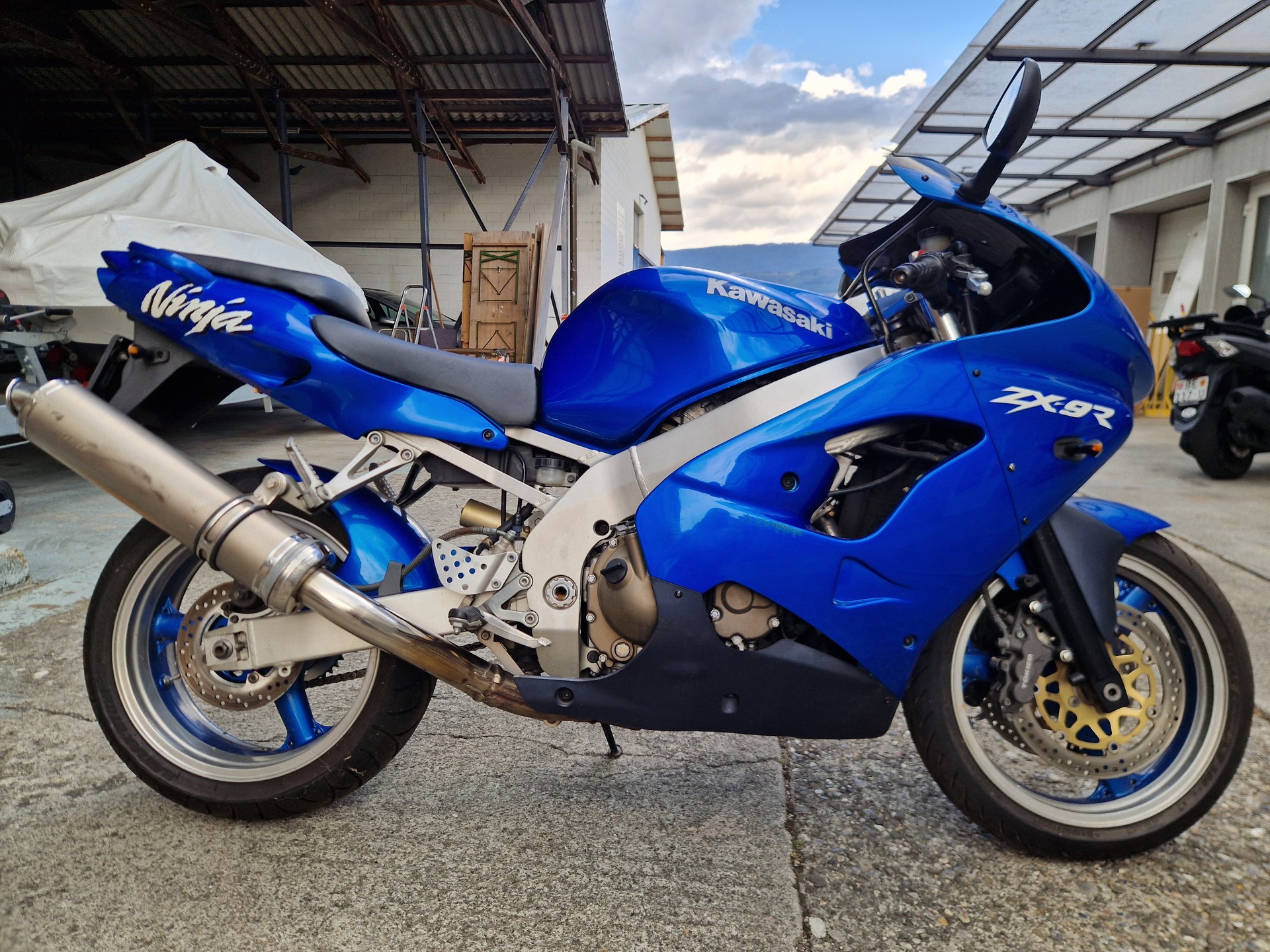 KAWASAKI Ninja ZX-9R-image-0