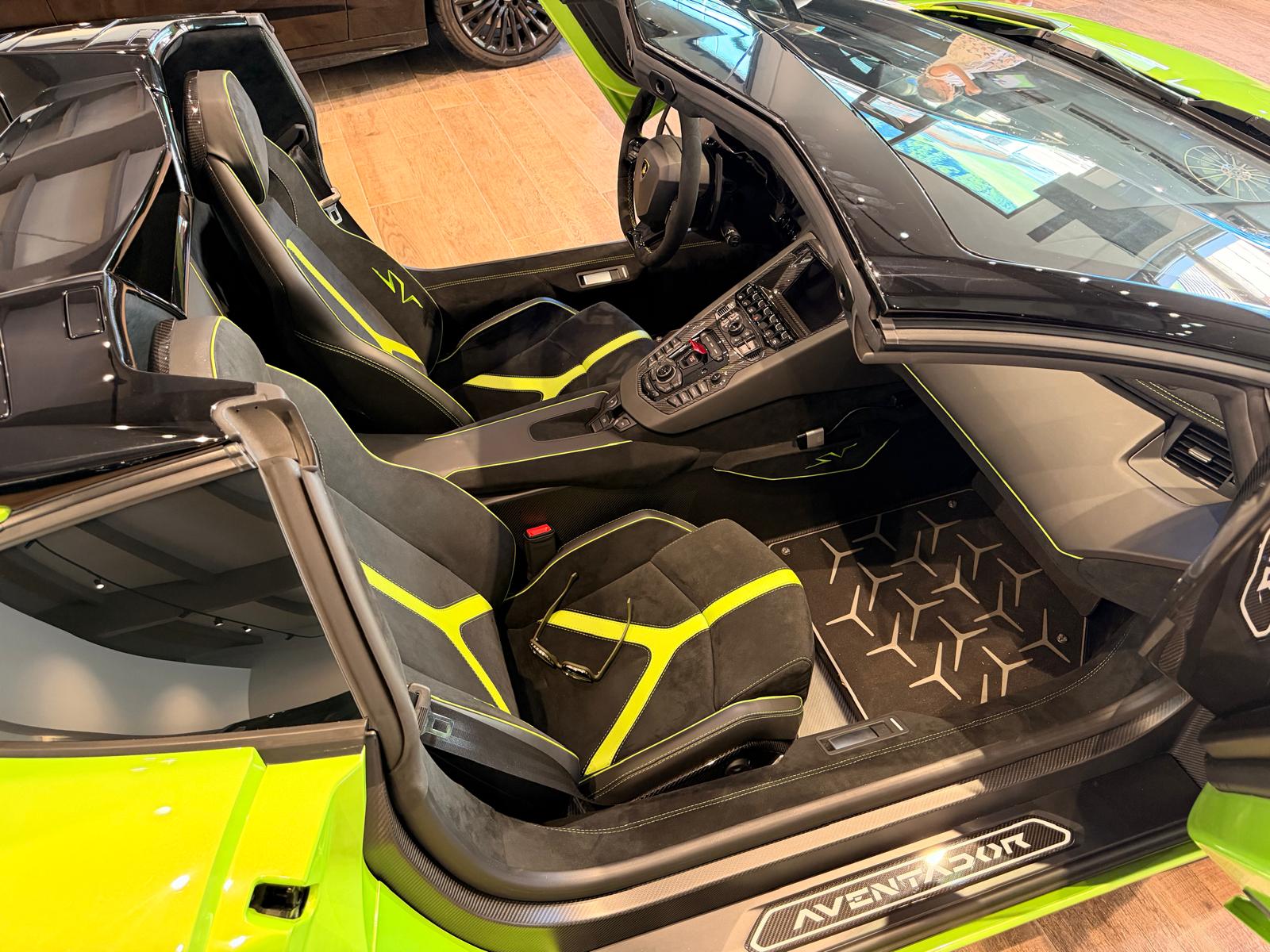 LAMBORGHINI Aventador SV LP750-4 Superveloceđ„ Roadster đ„E-Gear dazu ein đ„MV Agusta Motorrad đ„-image-17